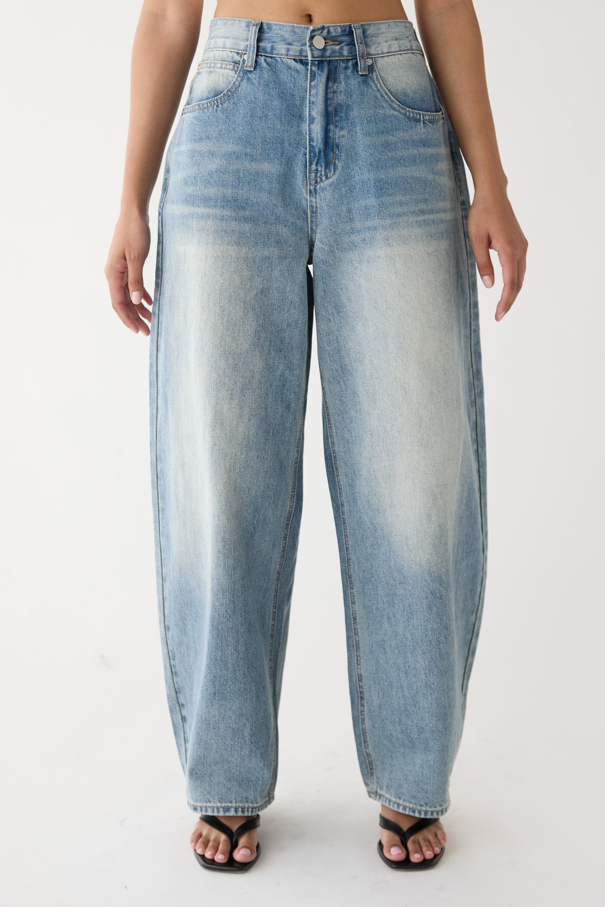 27" CURVE LEG MID RISE DENIM JEAN - Image 5