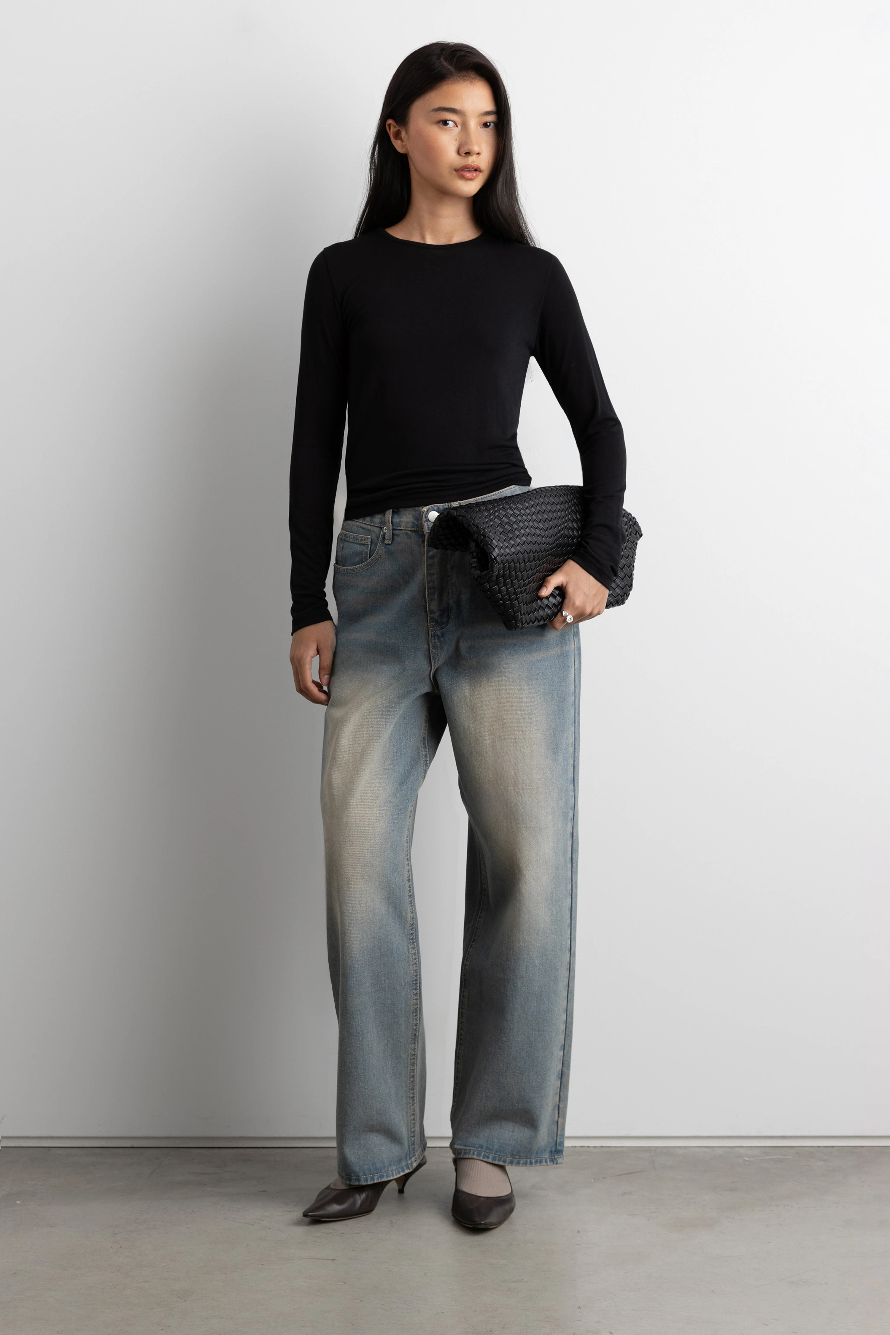 27" VINTAGE WASH REGULAR DENIM JEAN - Image 2