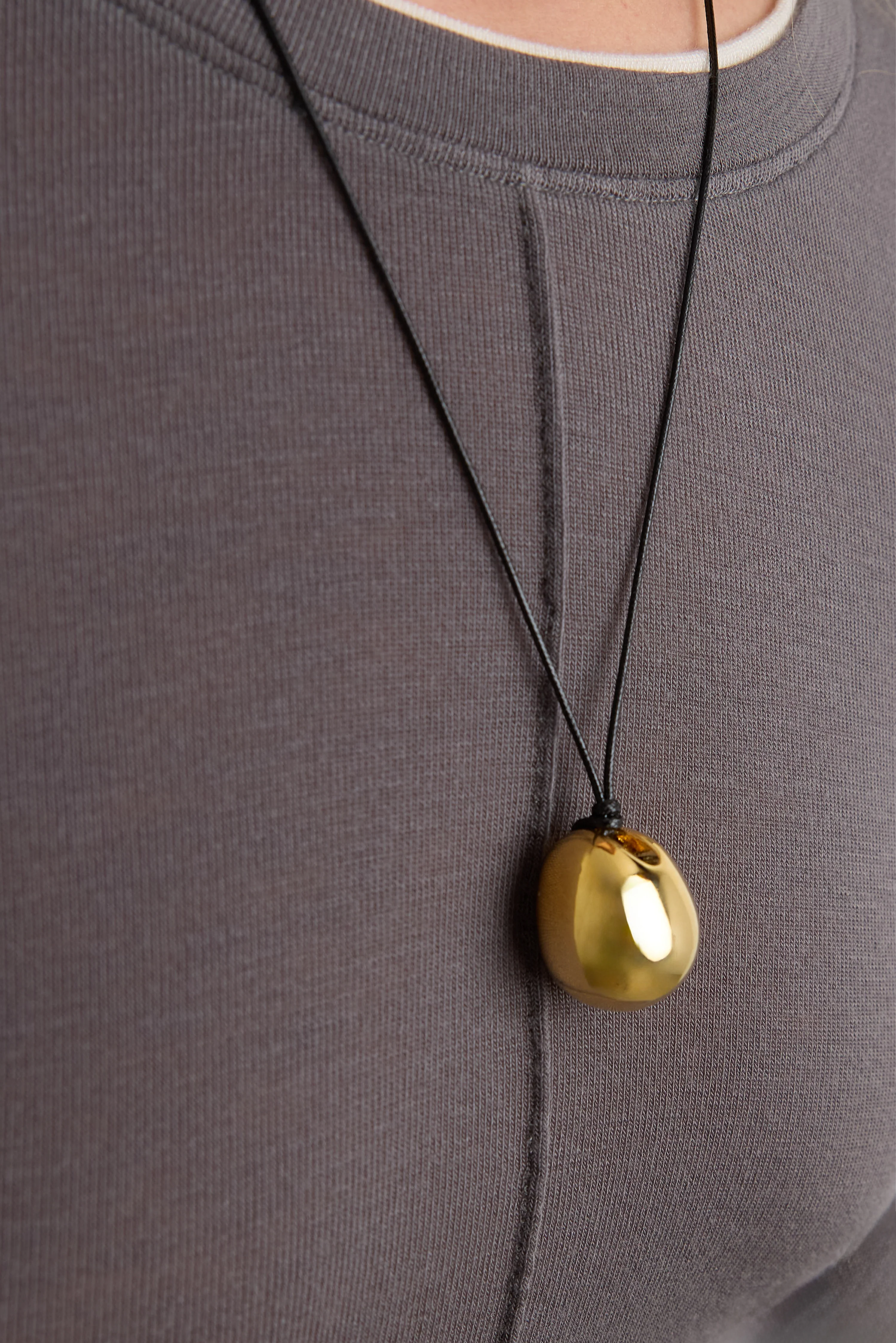 ADJUSTABLE NECKLACE WITH GOLD PENDANT - Image 3