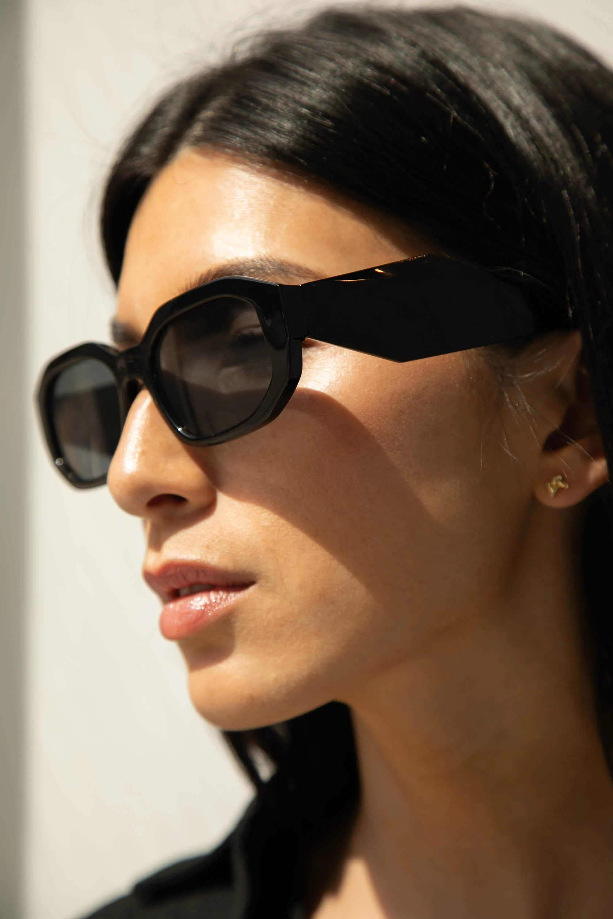 ANGULAR FRAME SUNGLASSES - Image 7