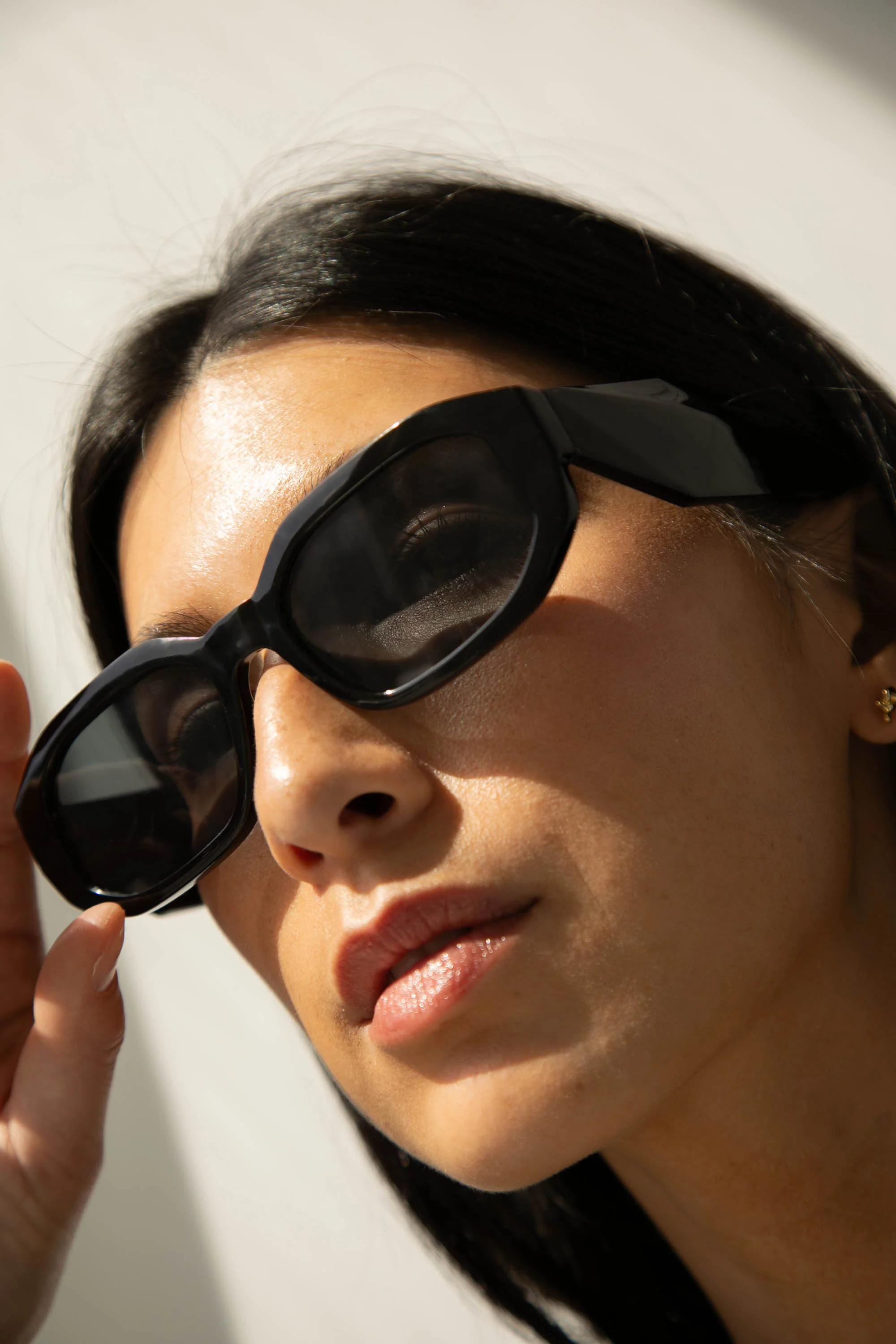ANGULAR FRAME SUNGLASSES - Image 8