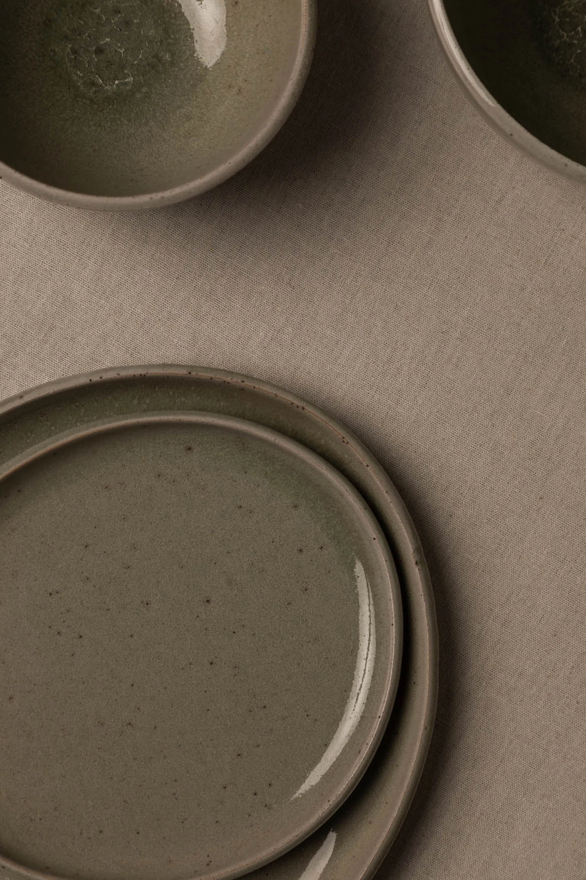 ASHEN SALAD PLATE - Image 4