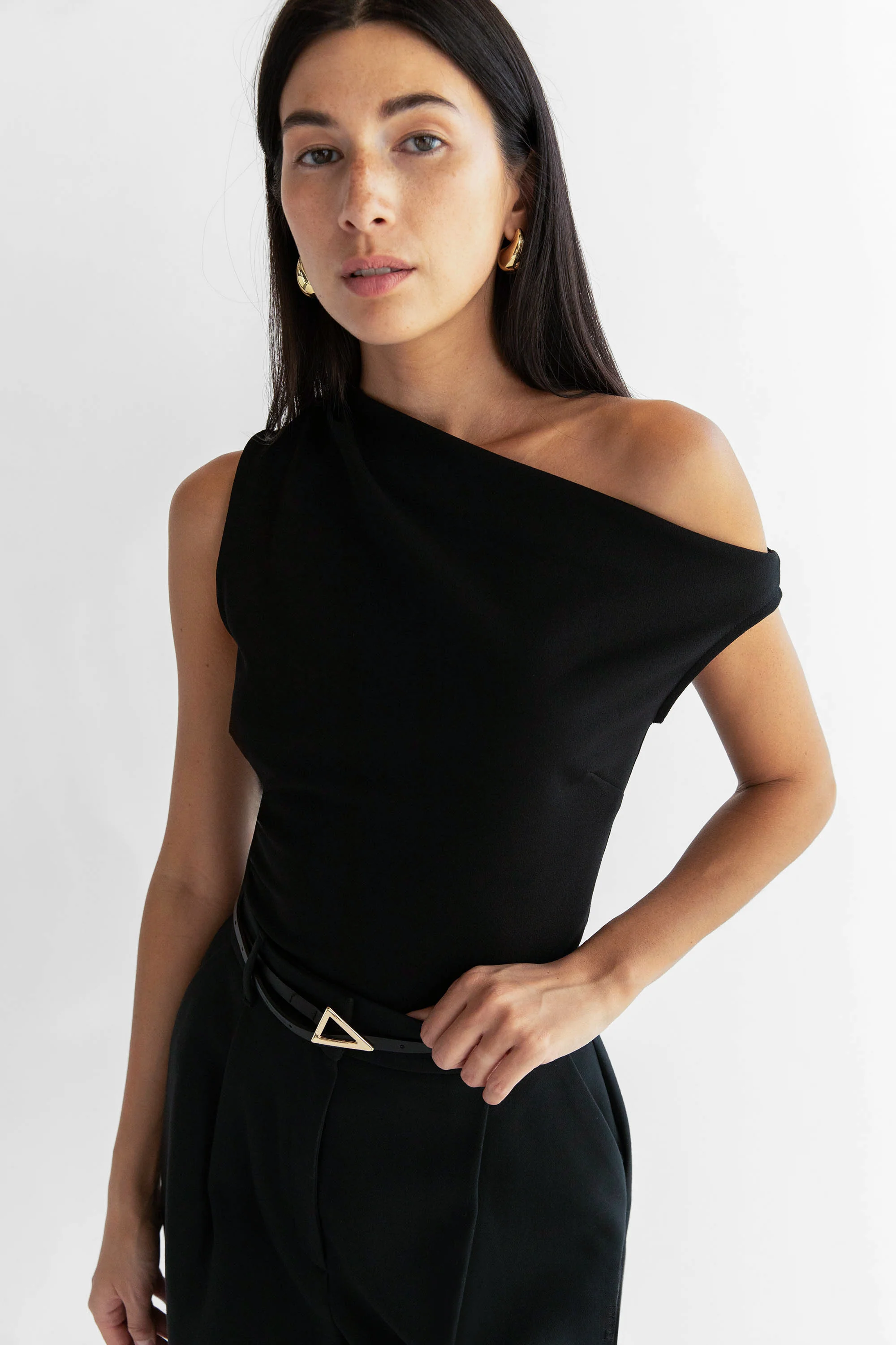 ASYMMETRIC OFF THE SHOULDER TANK - Image 4