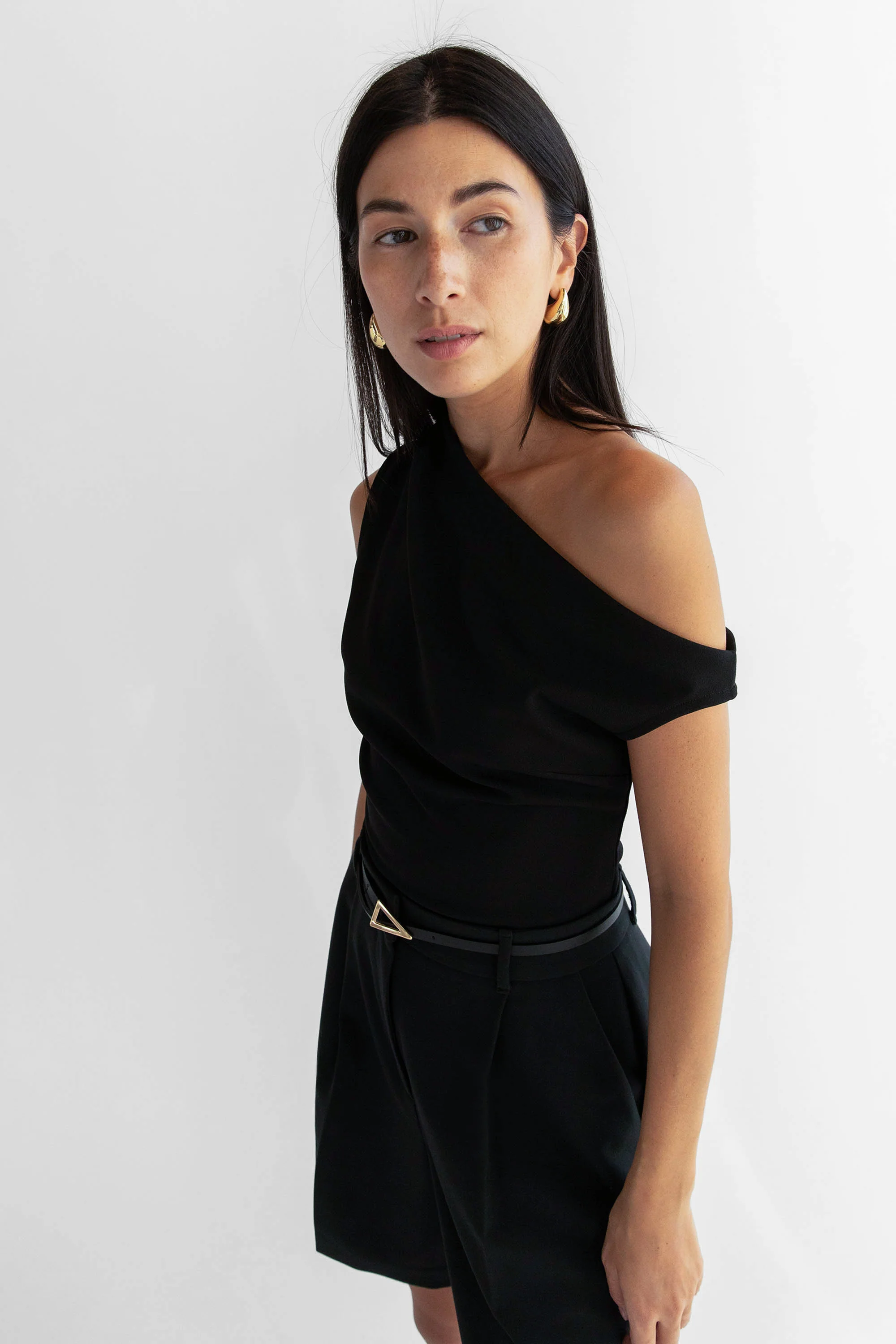 ASYMMETRIC OFF THE SHOULDER TANK - Image 7