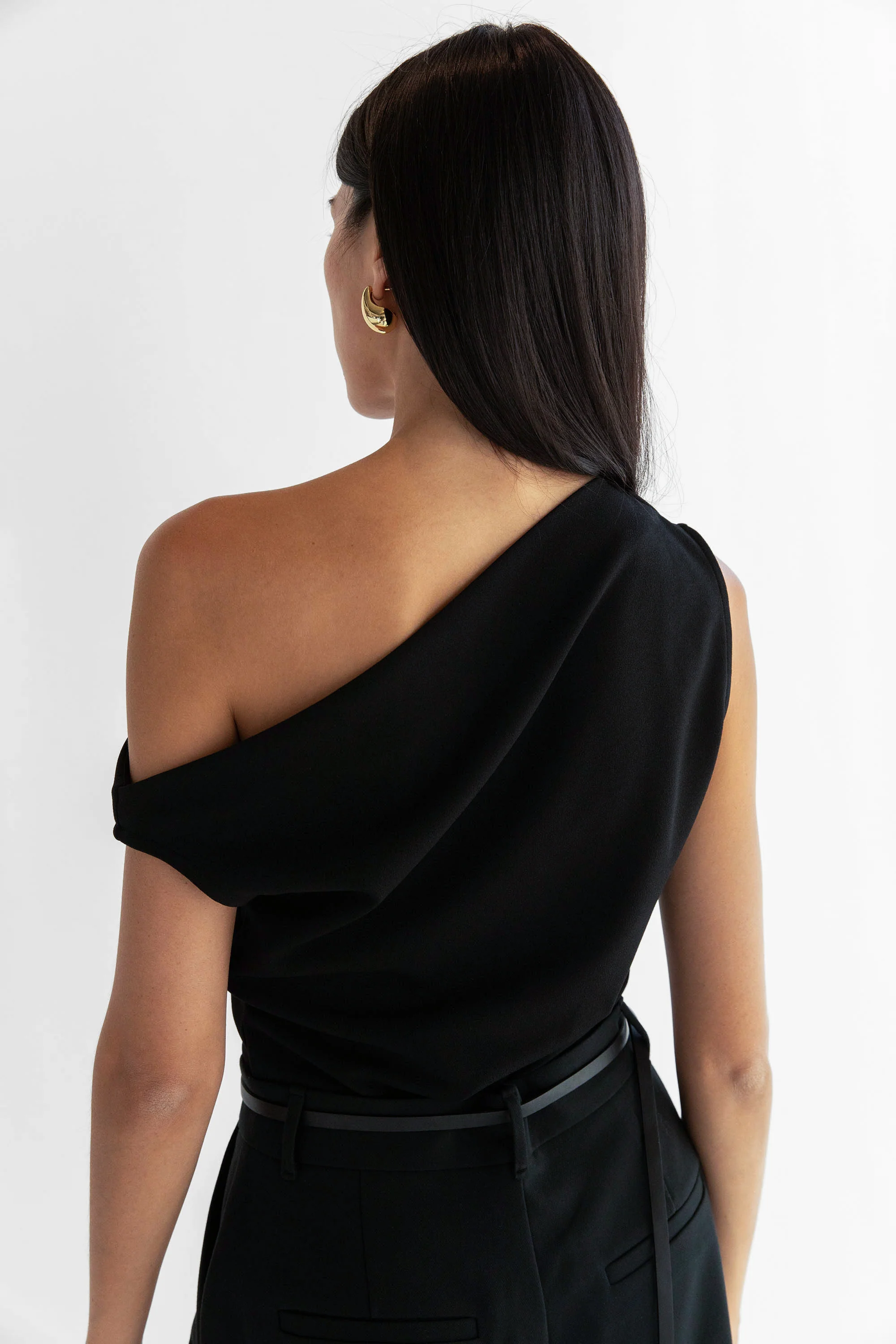 ASYMMETRIC OFF THE SHOULDER TANK - Image 8