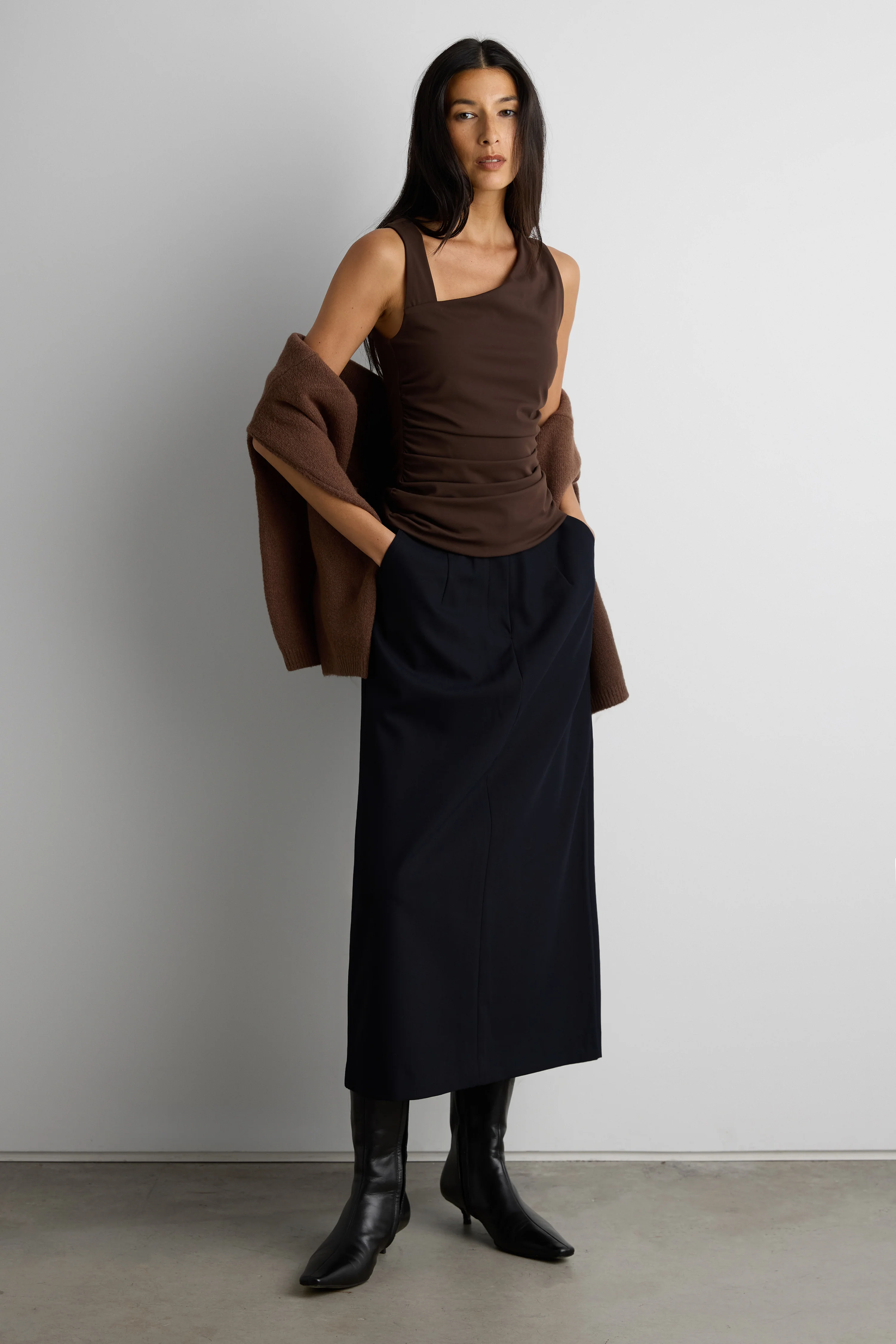 ASYMMETRICAL NECKLINE CROPPED TOP - Image 2