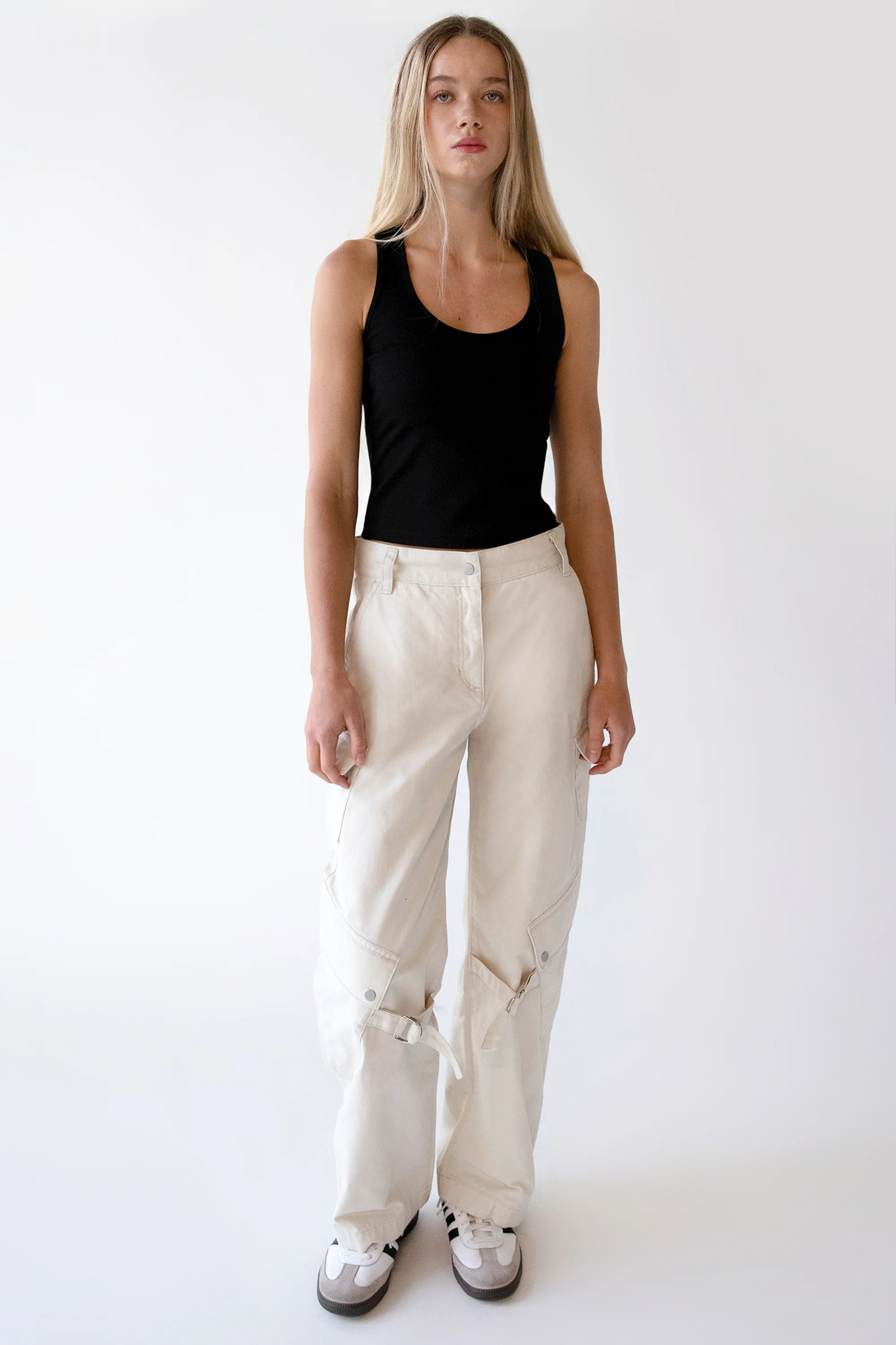 CARGO PANT WITH POCKET DETAILS - Image 5
