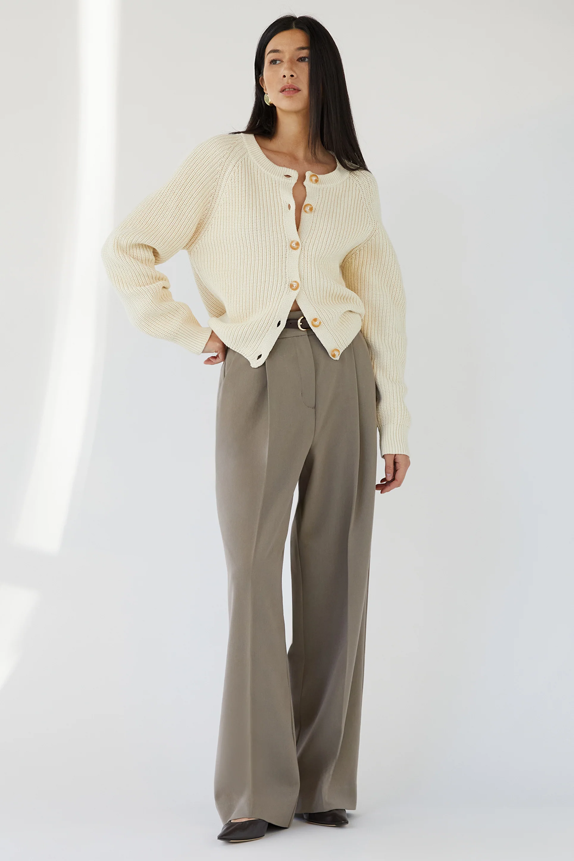 CHUNKY KNIT BUTTON UP CARDIGAN - Image 3