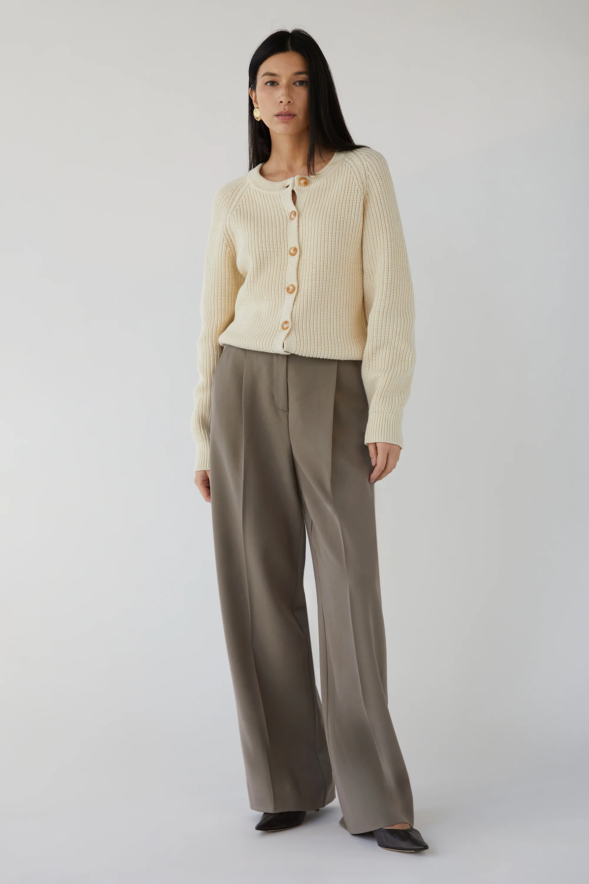 CHUNKY KNIT BUTTON UP CARDIGAN - Image 4