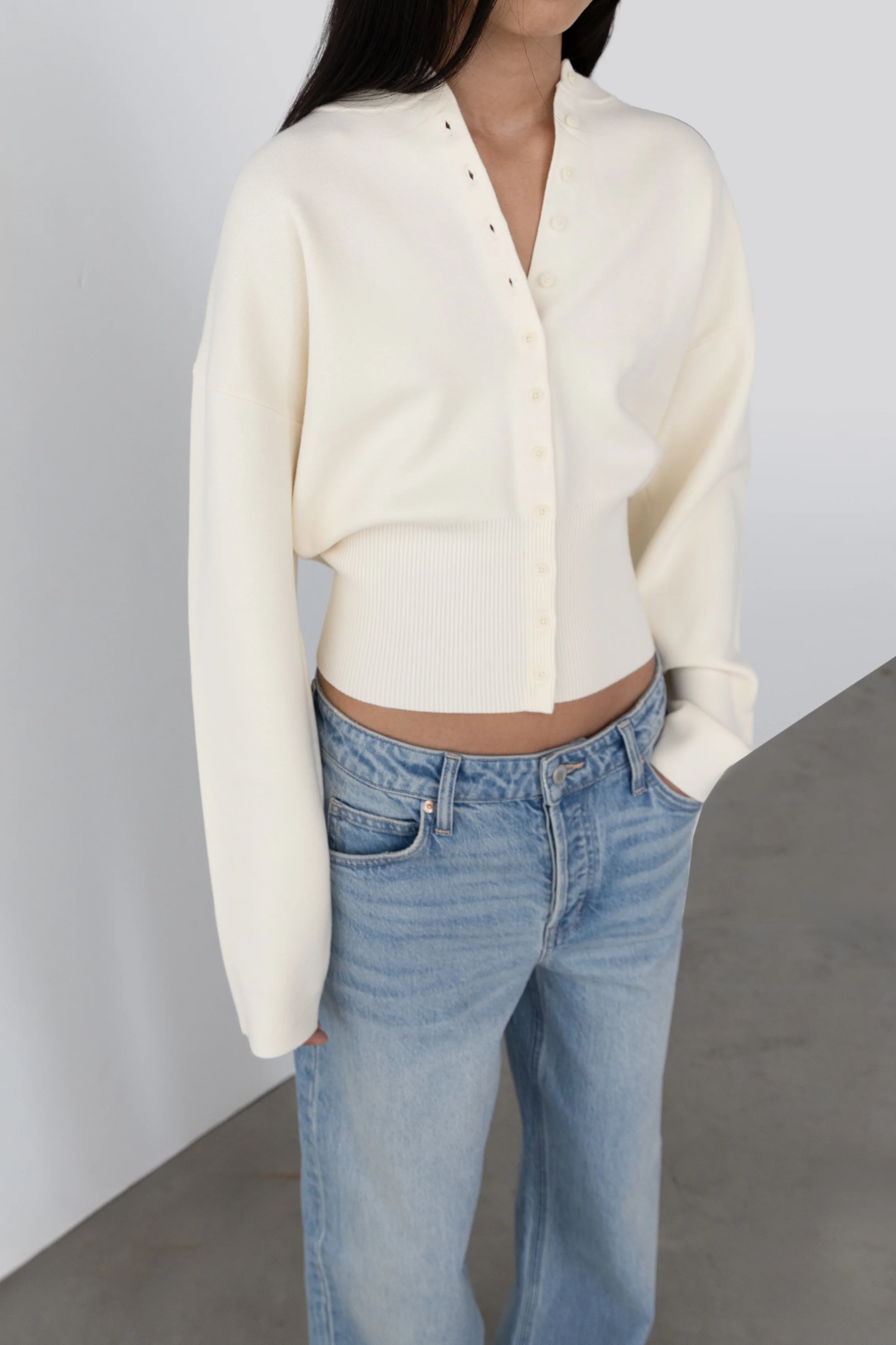 CINCHED WAIST BUTTON FRONT CARDIGAN - Image 9