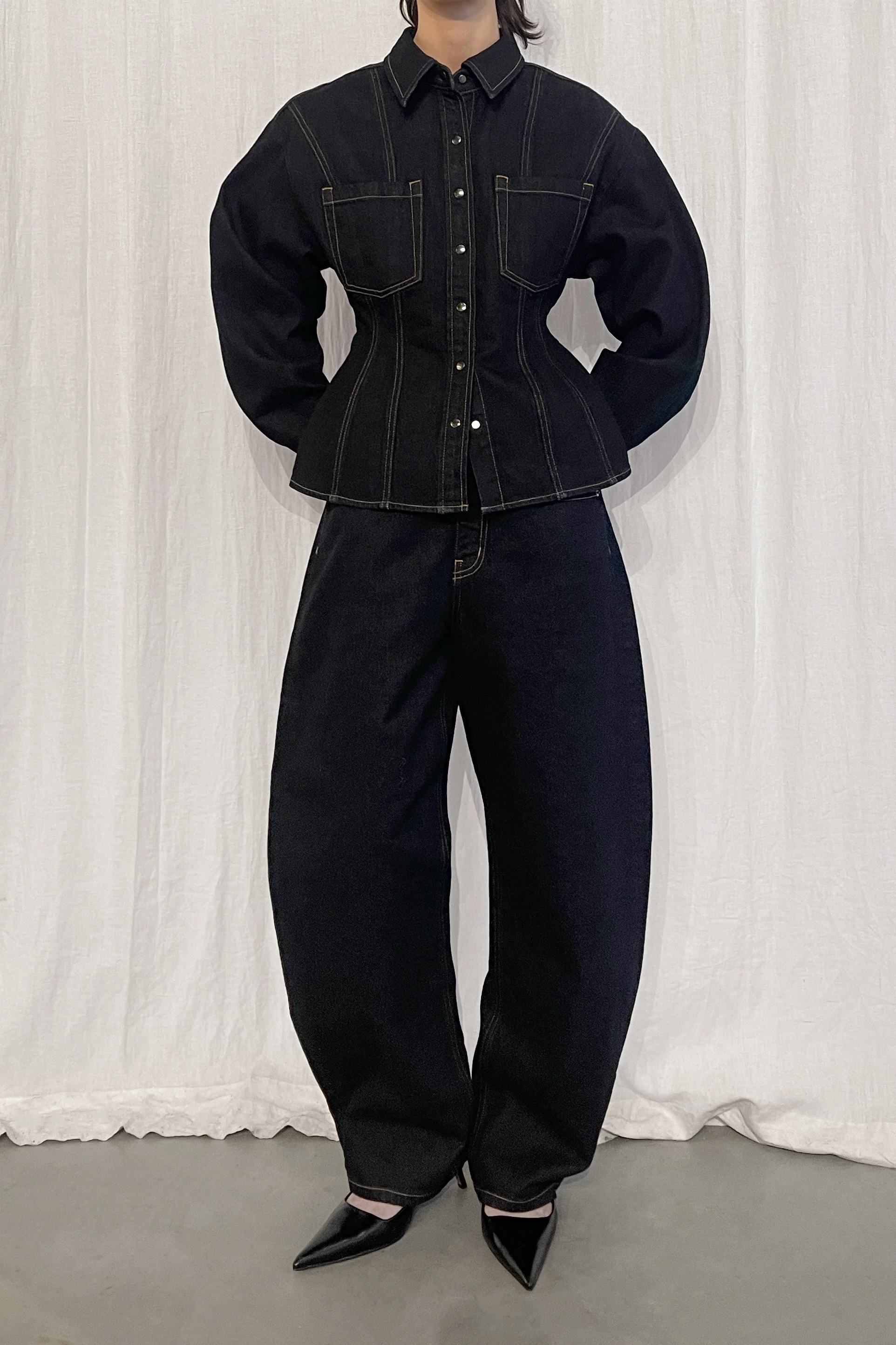 CINCHED WAIST DENIM SHIRT - Image 3