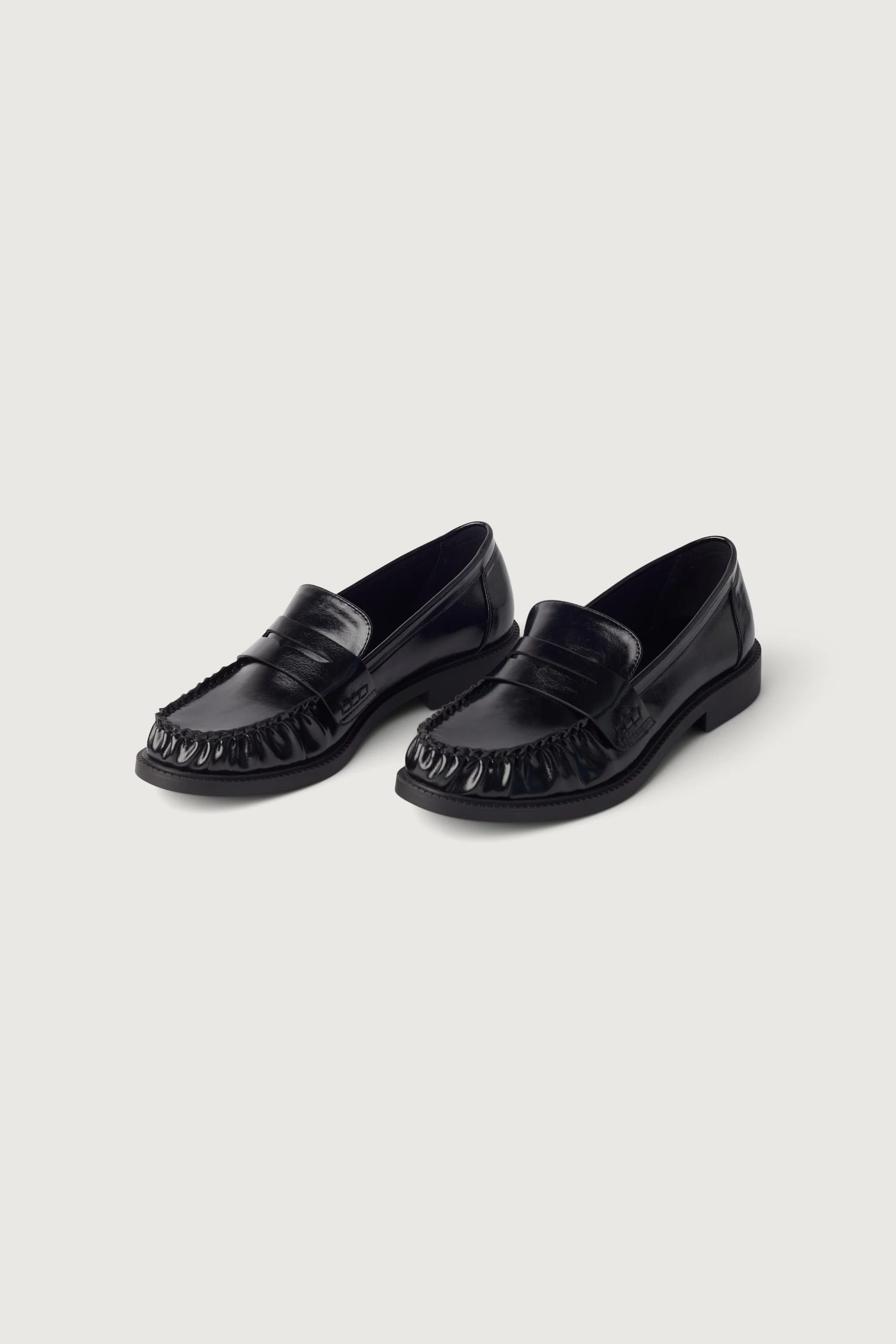 CLASSIC LOAFER