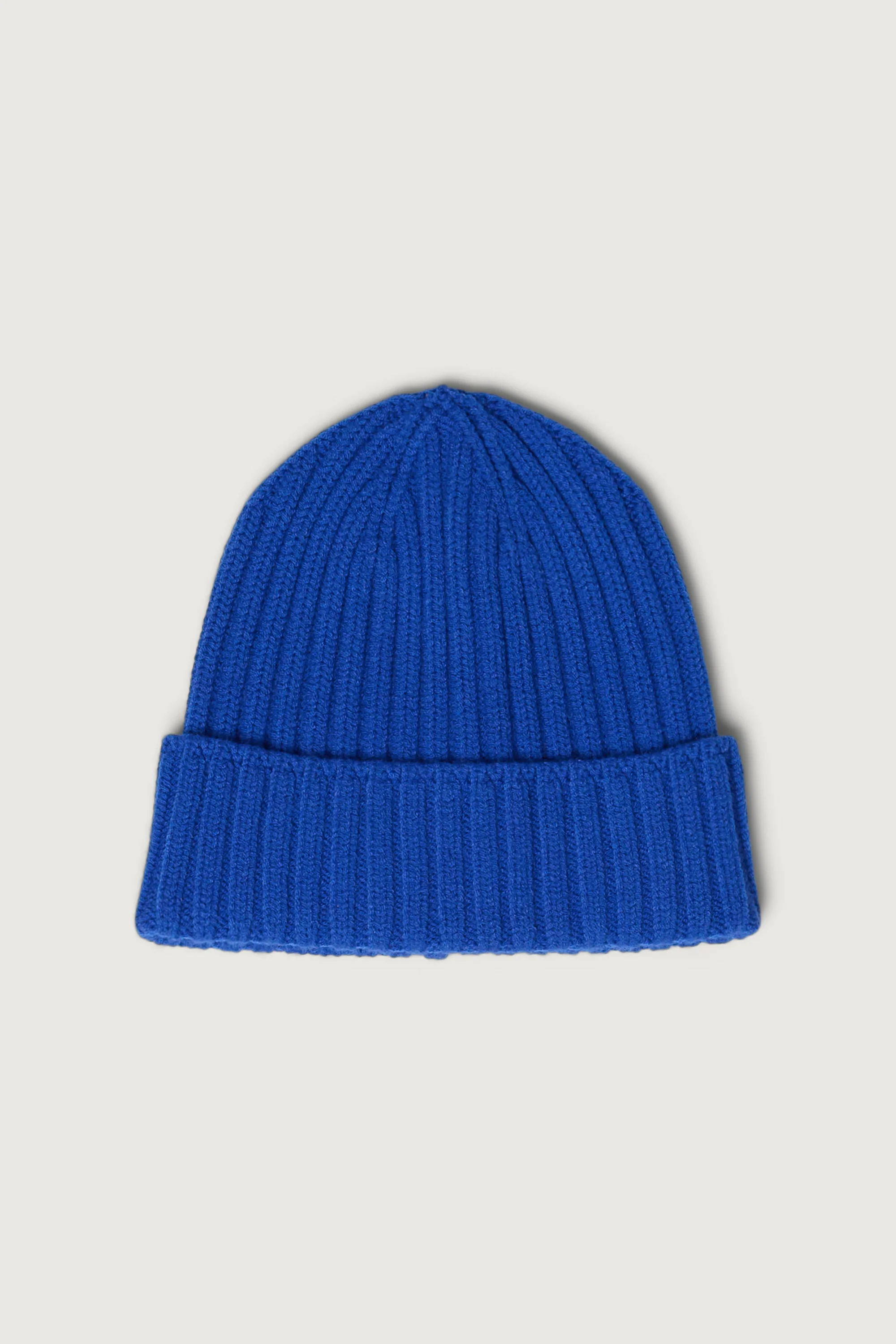 CLASSIC RIBBED KNIT BEANIE