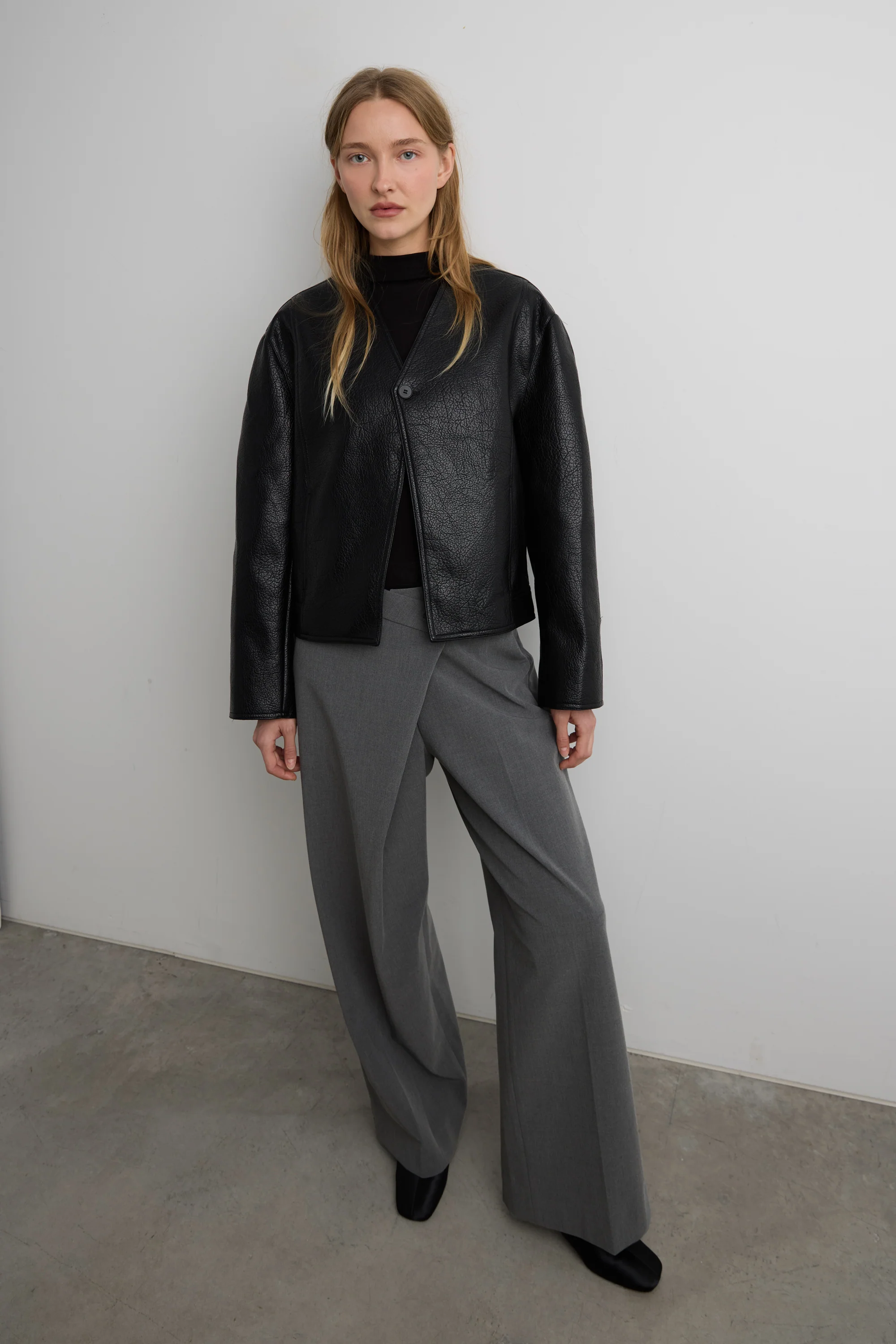 COLLARLESS VEGAN LEATHER JACKET - Image 2