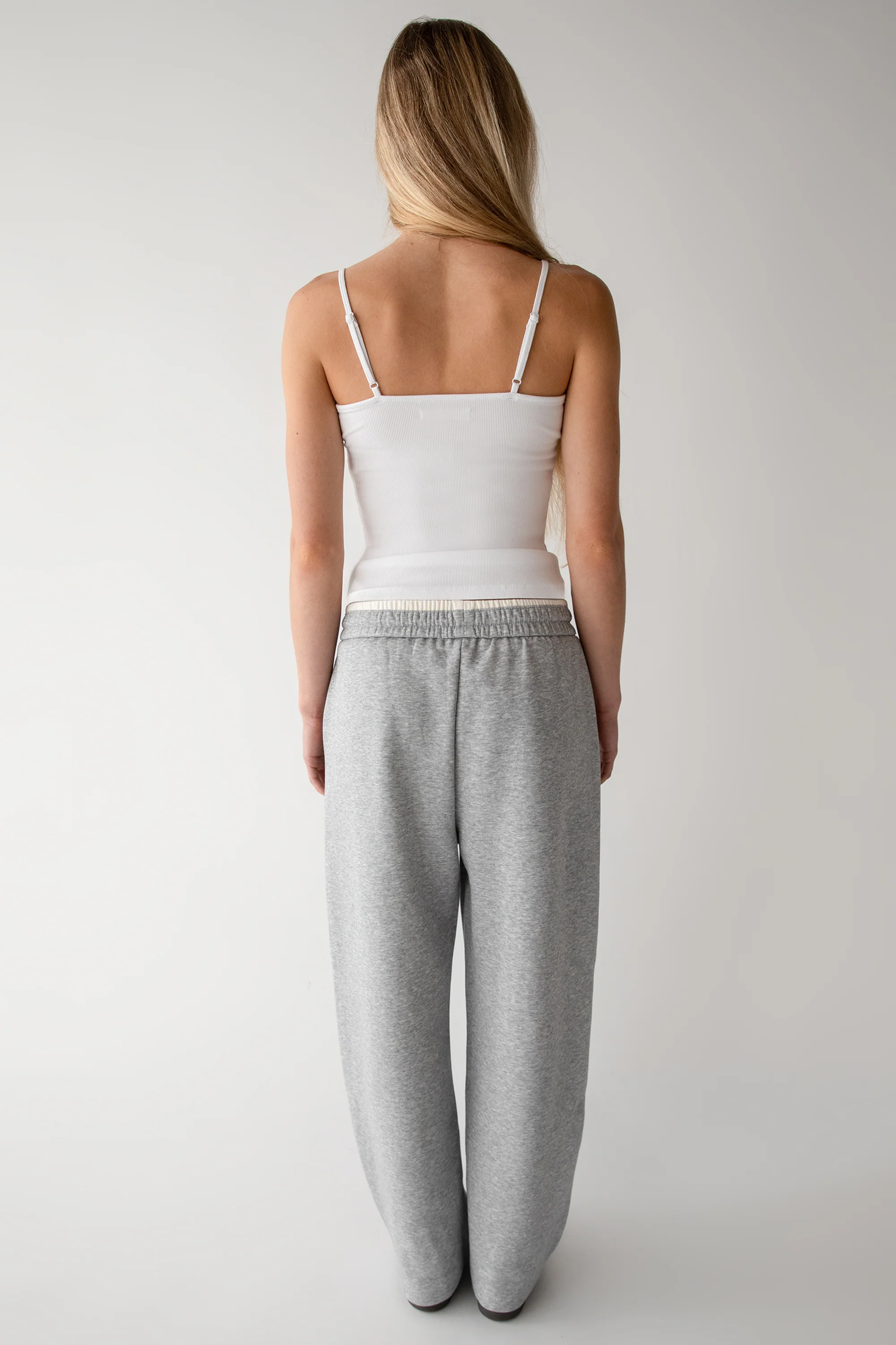 HIGH-RISE STRAIGHT LEG SWEATPANT - Image 5