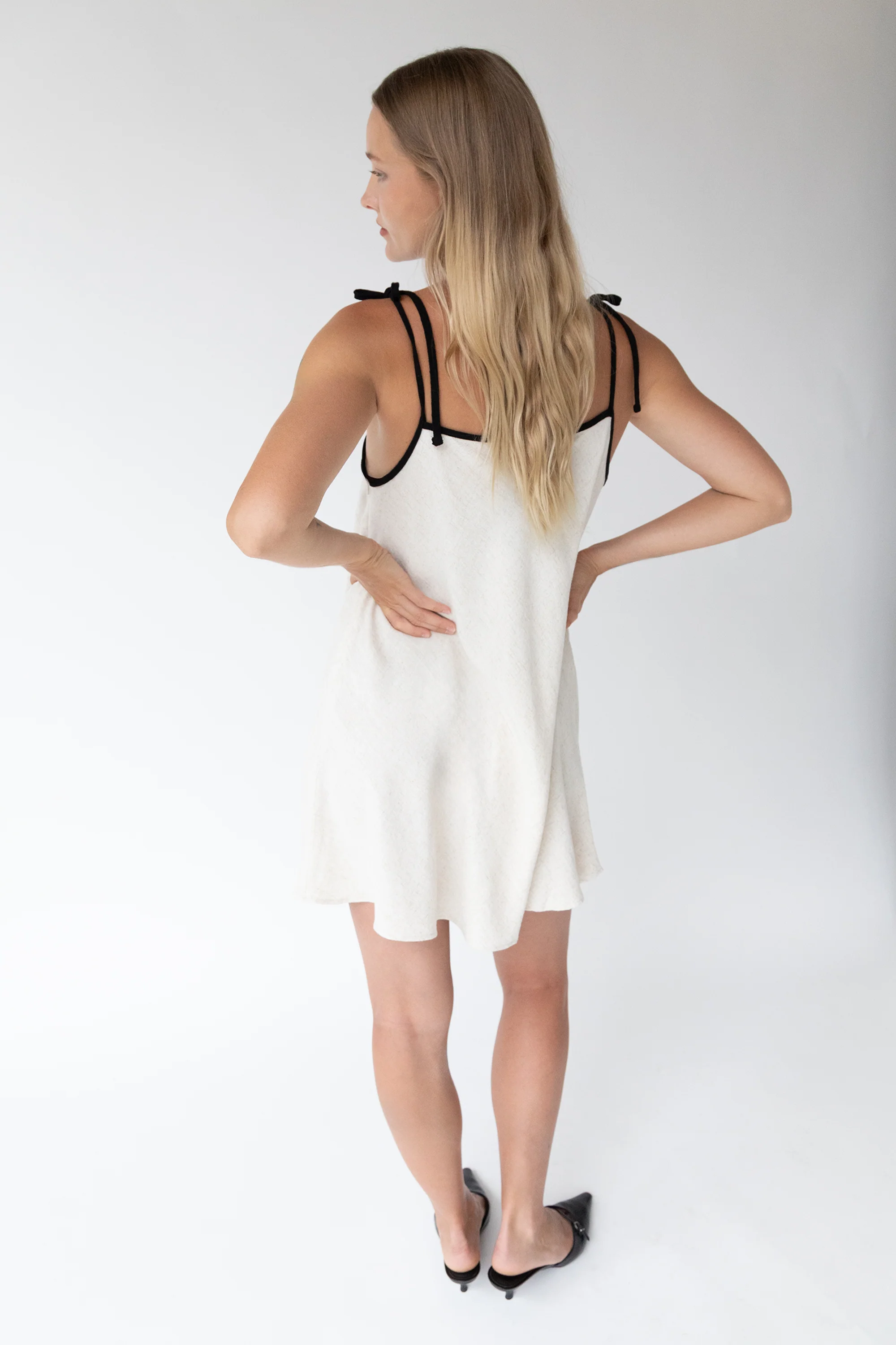 CONTRAST DETAIL MINI DRESS - Image 3