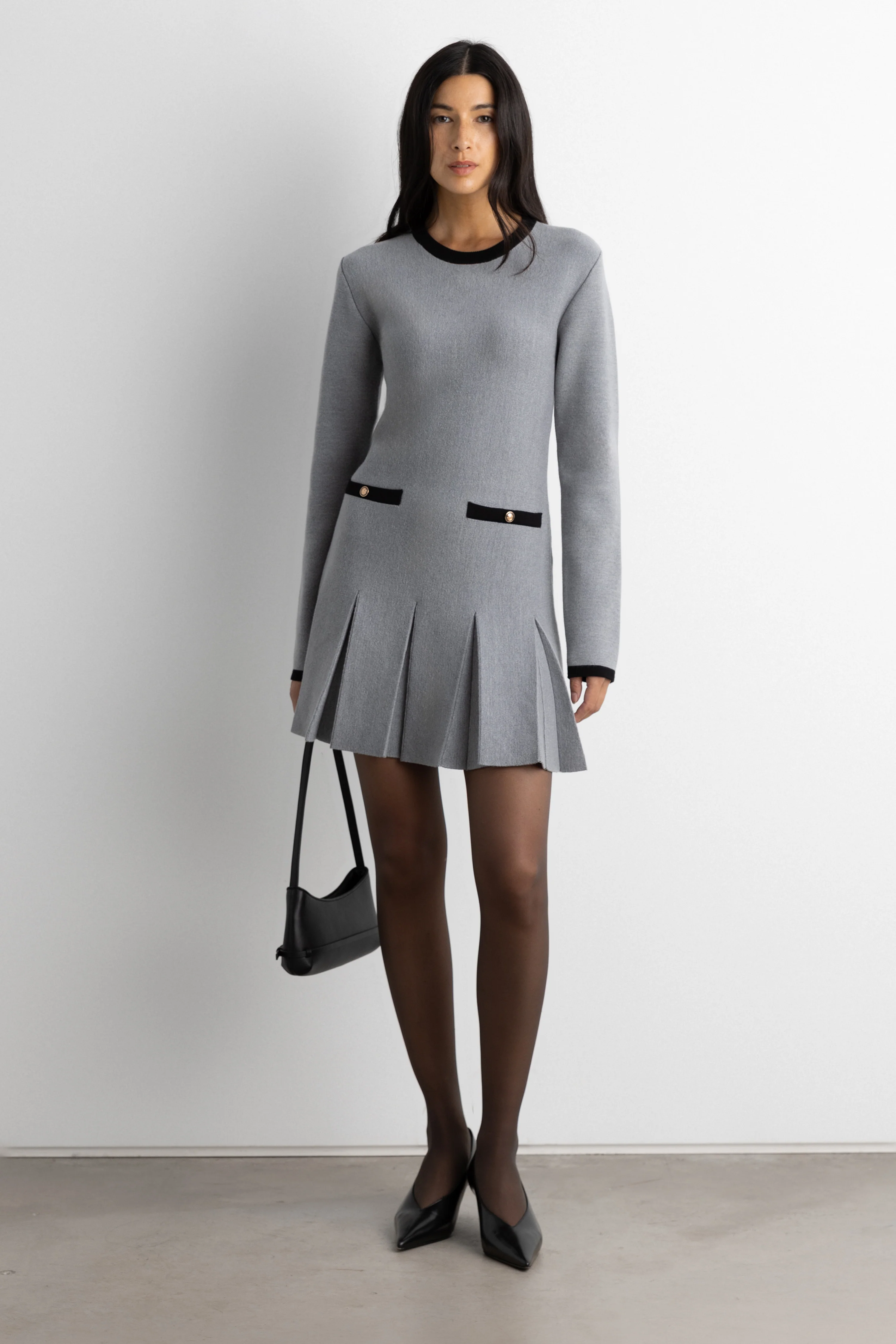 CONTRAST TRIM PLEATED MINI DRESS - Image 4
