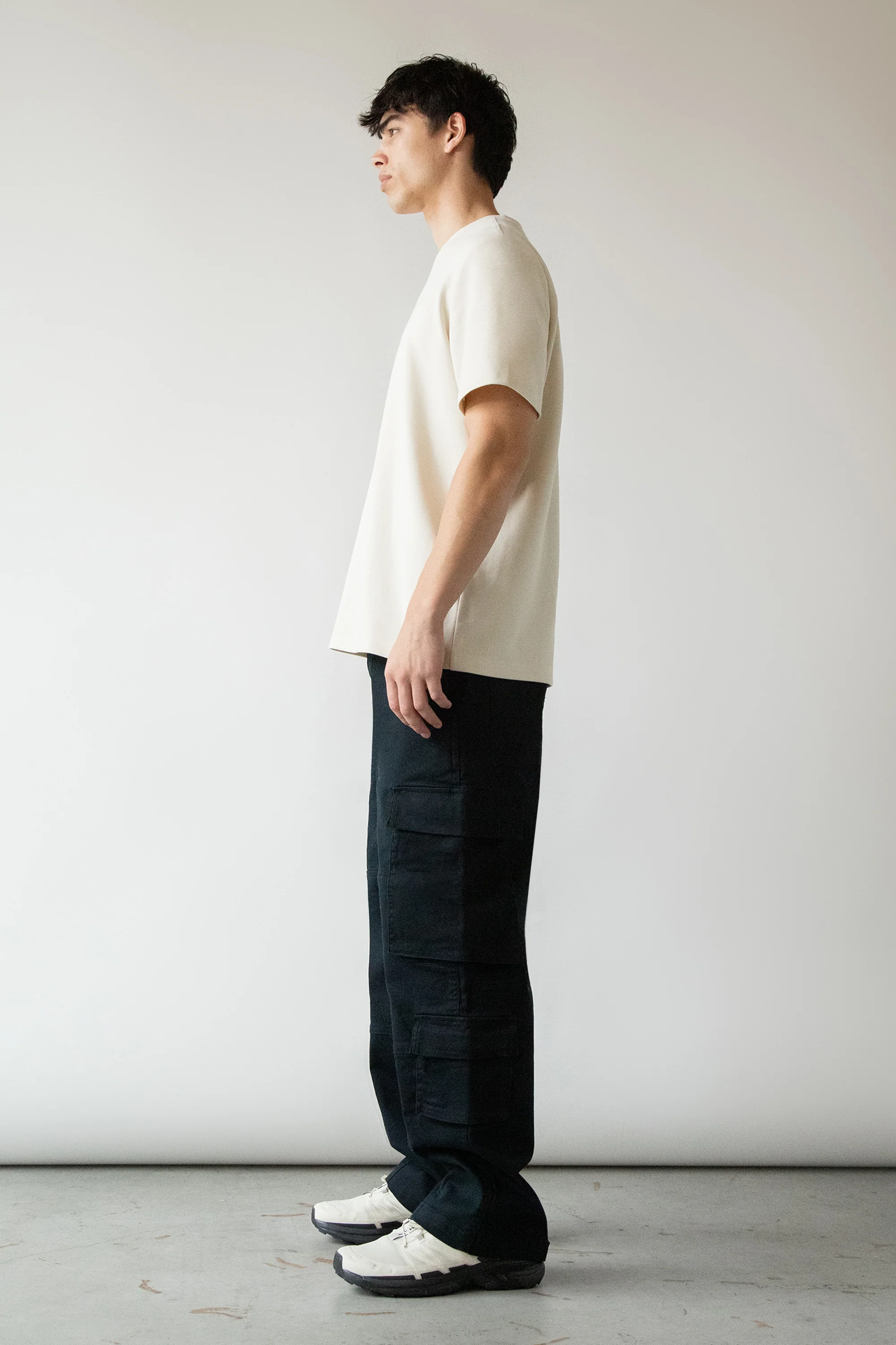 HEAVYWEIGHT CREWNECK T-SHIRT - Image 7