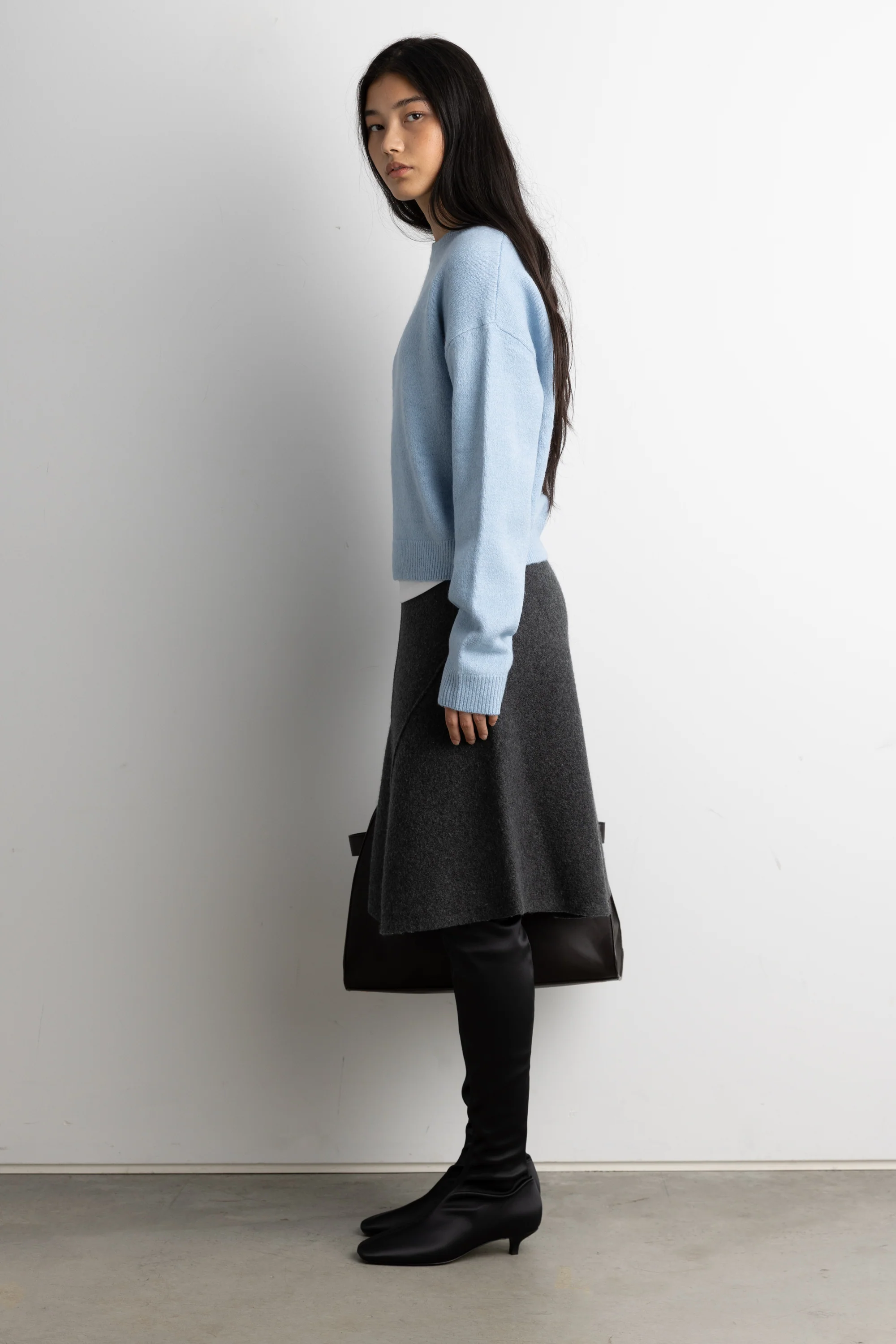 CROPPED CREWNECK SWEATER - Image 3