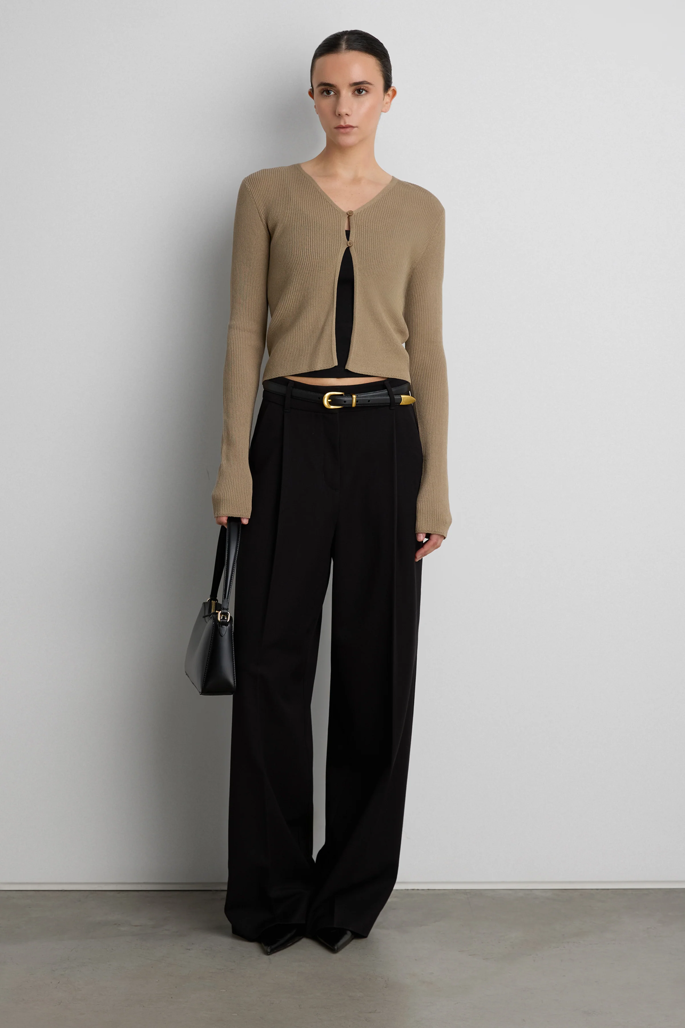 CROPPED LONG SLEEVE CARDIGAN