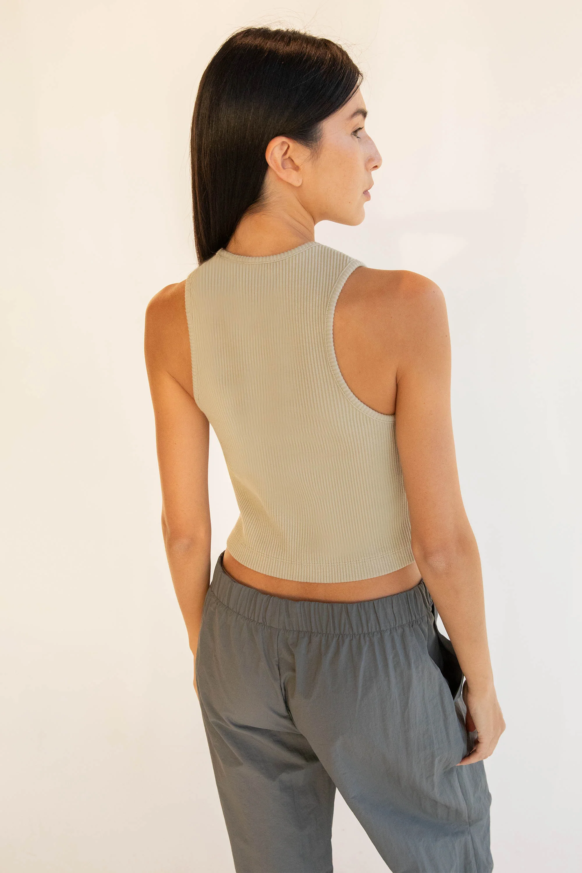 RACERBACK CROPPED TANK - Image 9