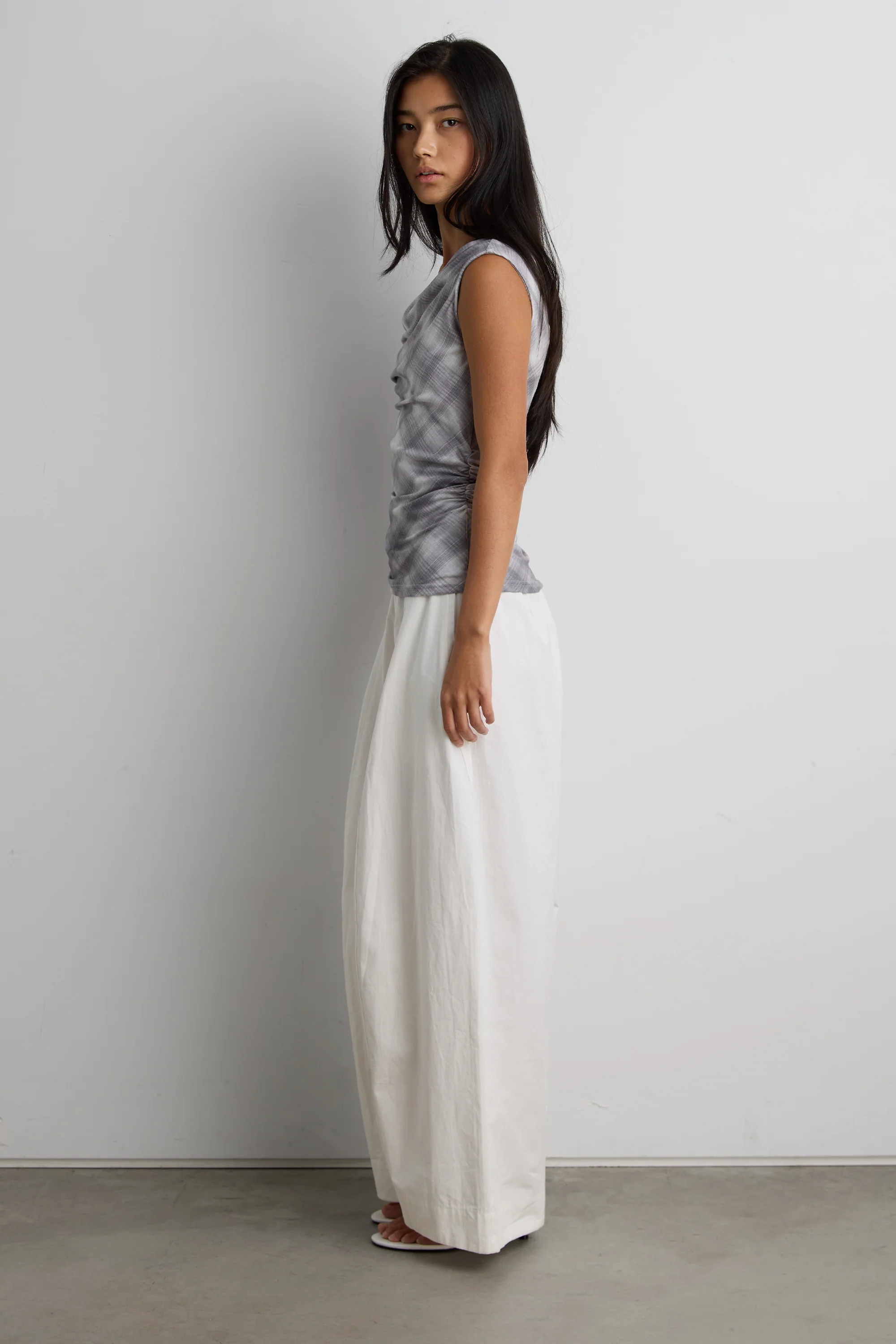 DRAPED CHECKERED COWL NECK TOP - Image 3