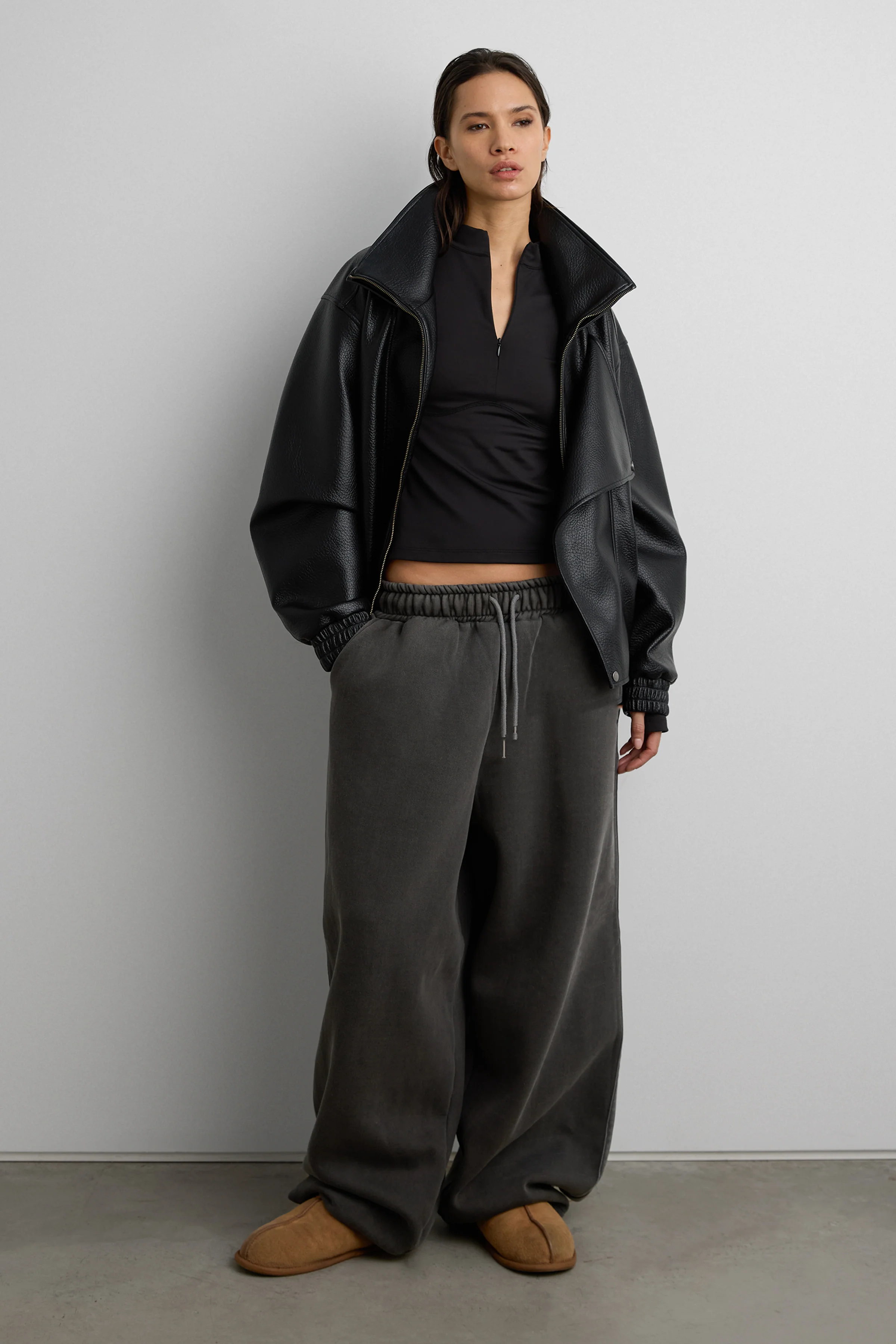 FITTED HALF ZIP MOCKNECK LONG SLEEVE TOP - Image 2