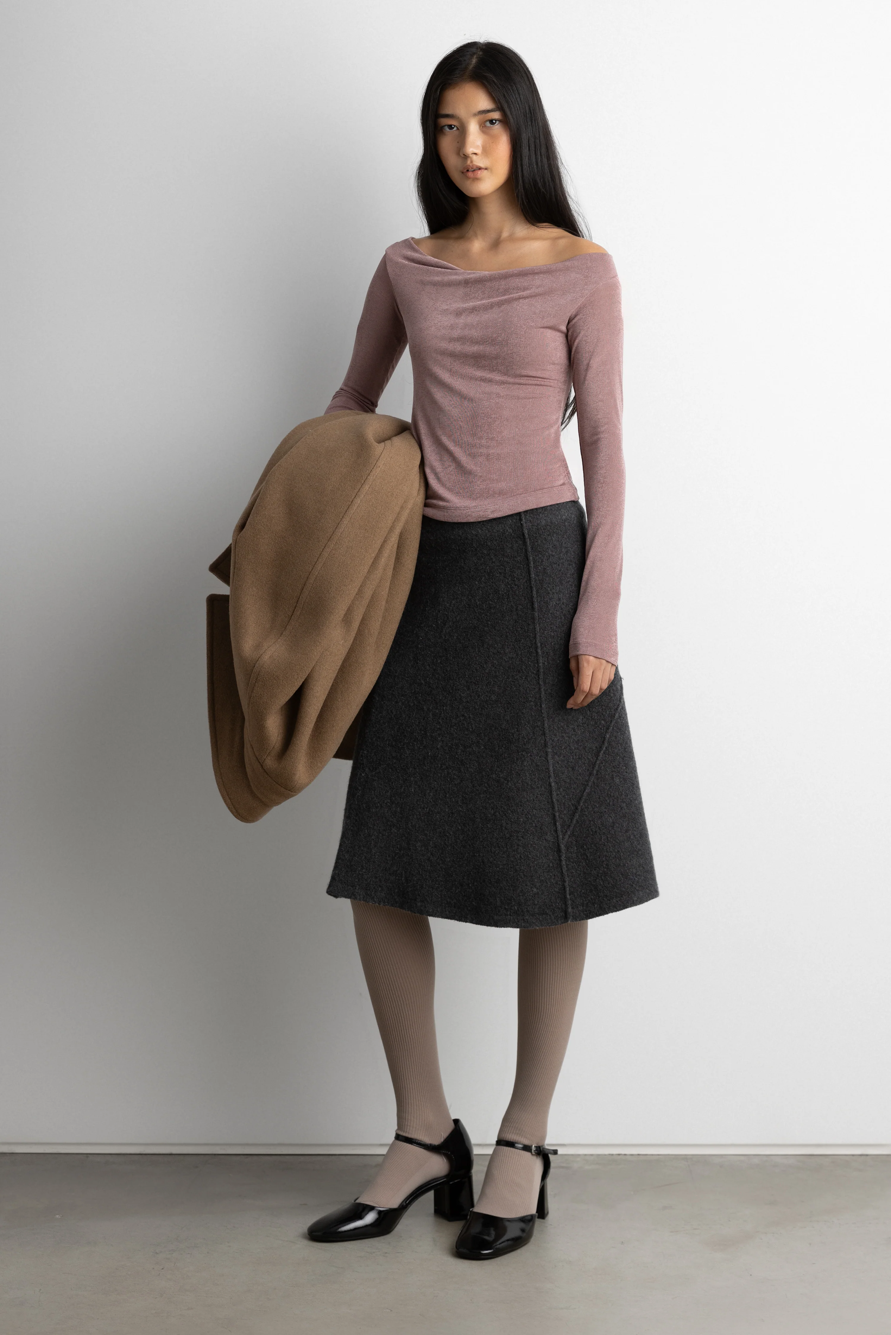 FITTED OFF THE SHOULDER LONG SLEEVE TOP
