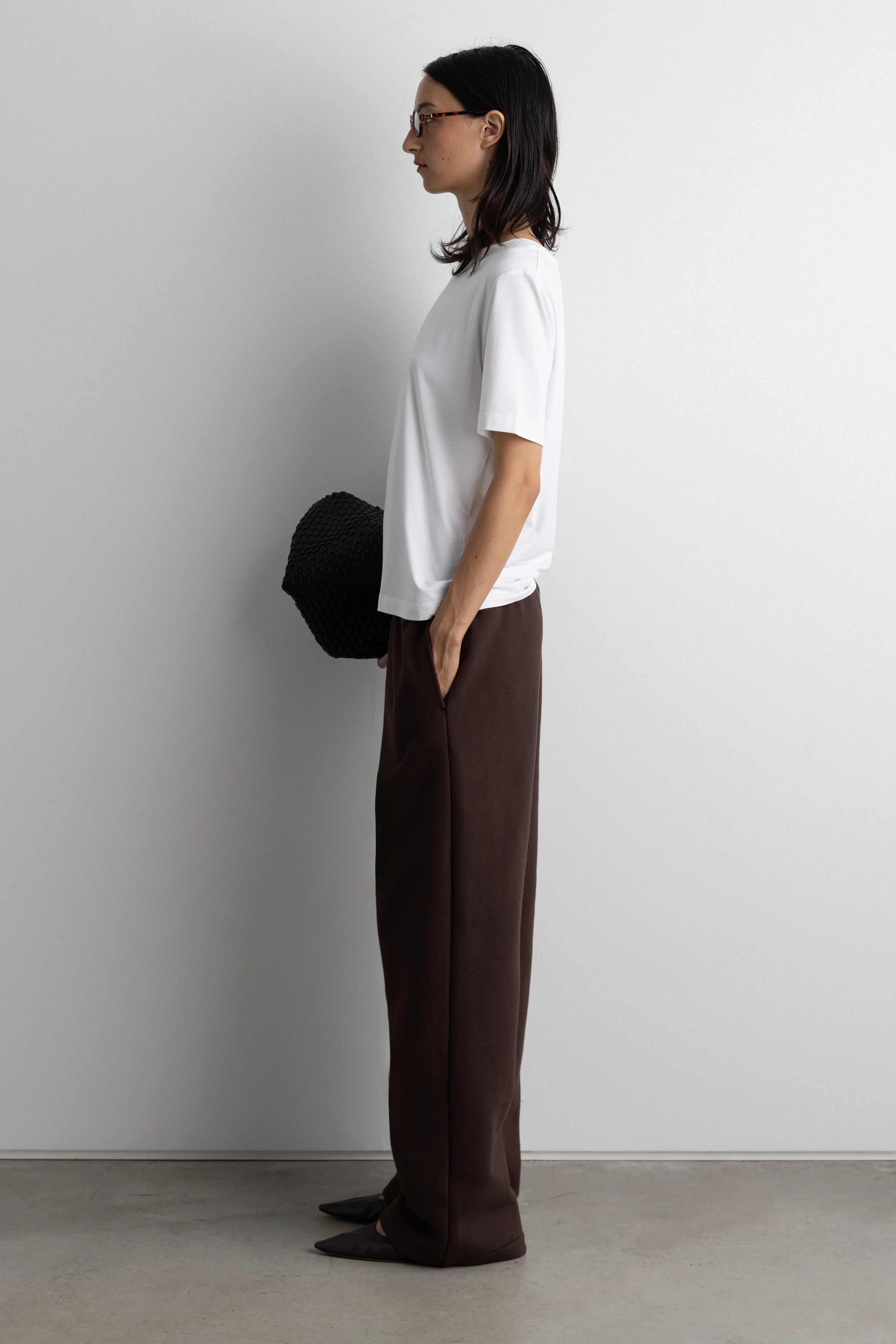 FLEECE STUDIO SWEATPANT WITH SHOCKCORD HEM - Image 3