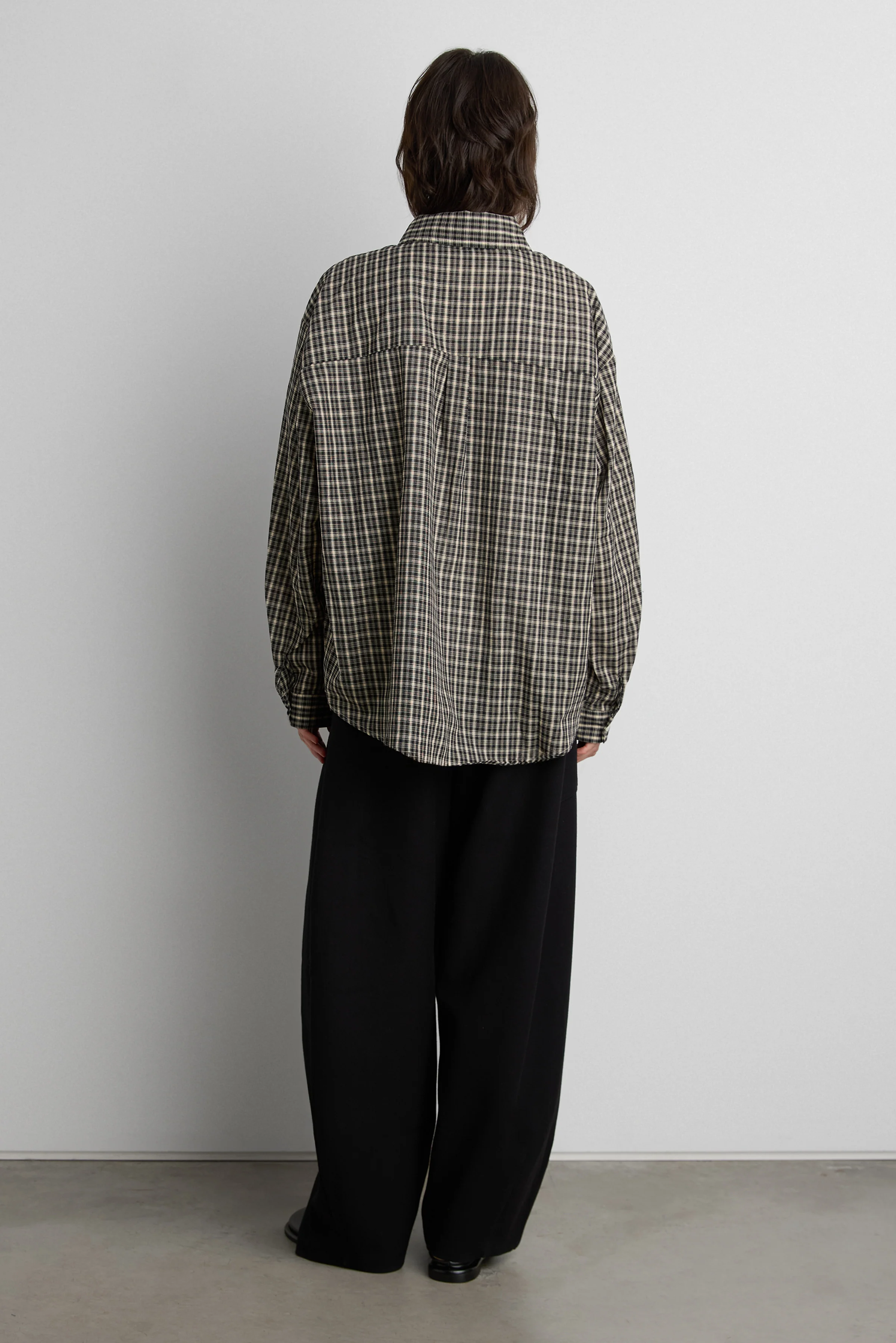 PLAID BUTTON UP SHIRT - Image 4