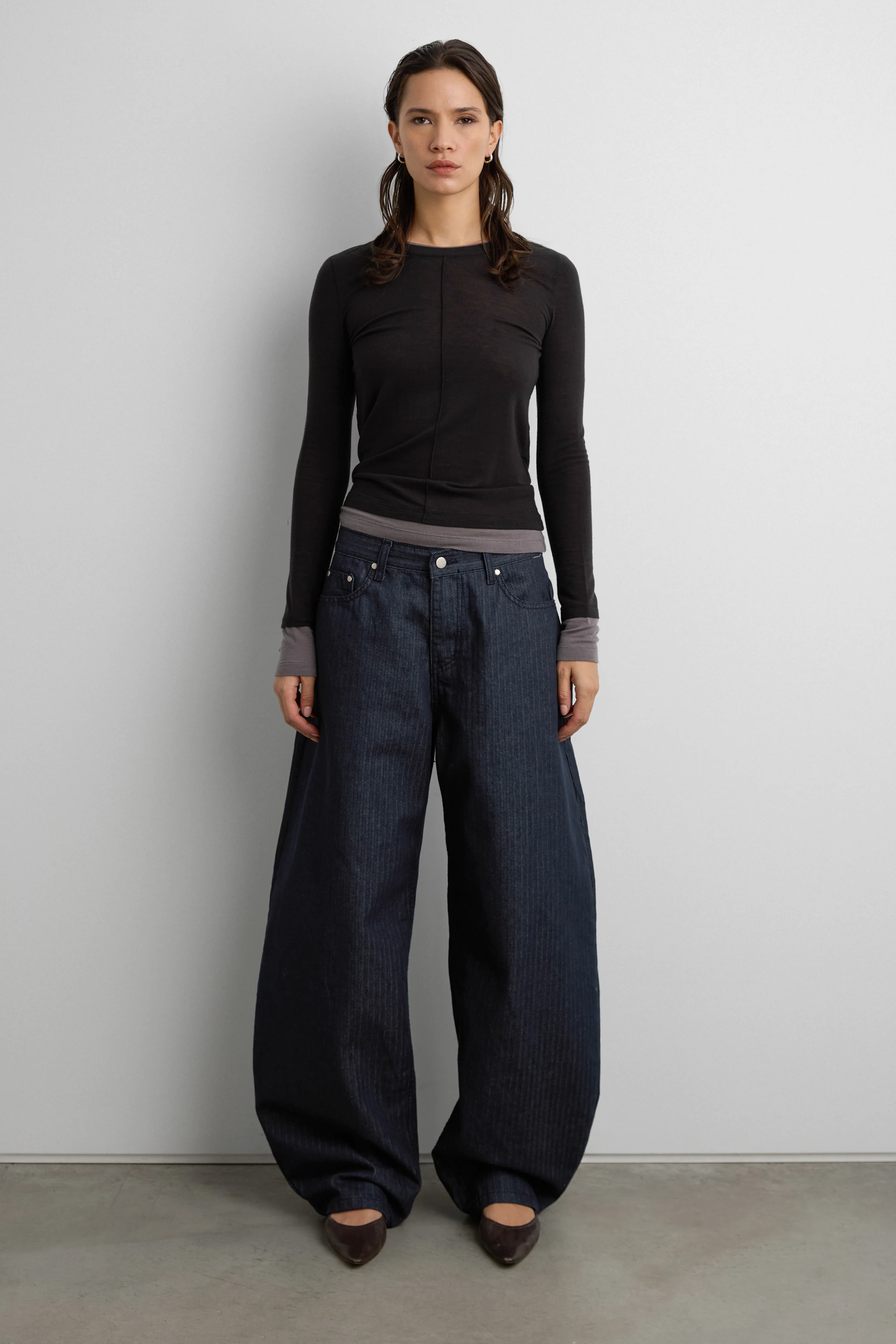 HERRINGBONE STUDDED BARREL JEAN - Image 3