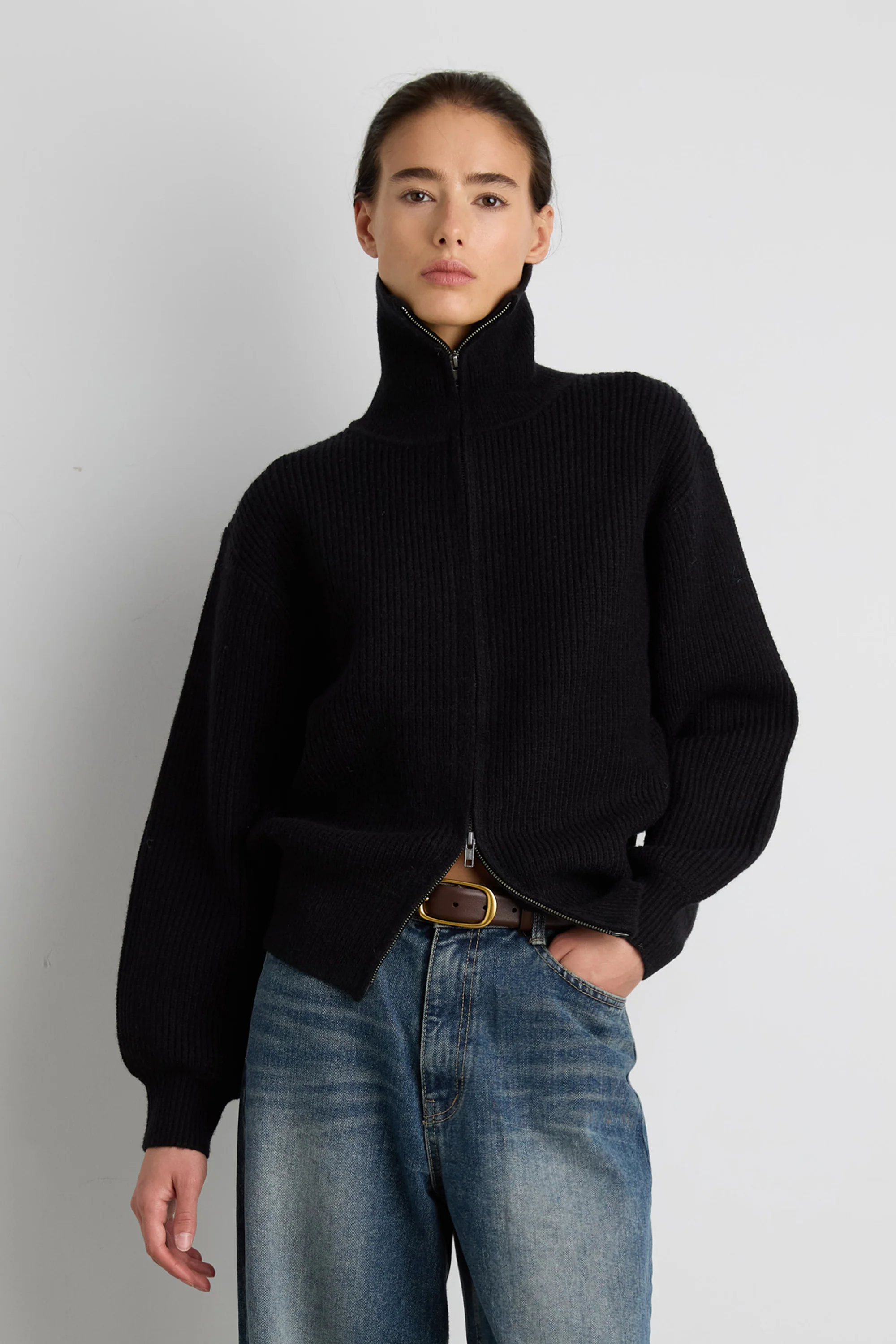HIGH NECKLINE ZIP UP SWEATER - Image 8