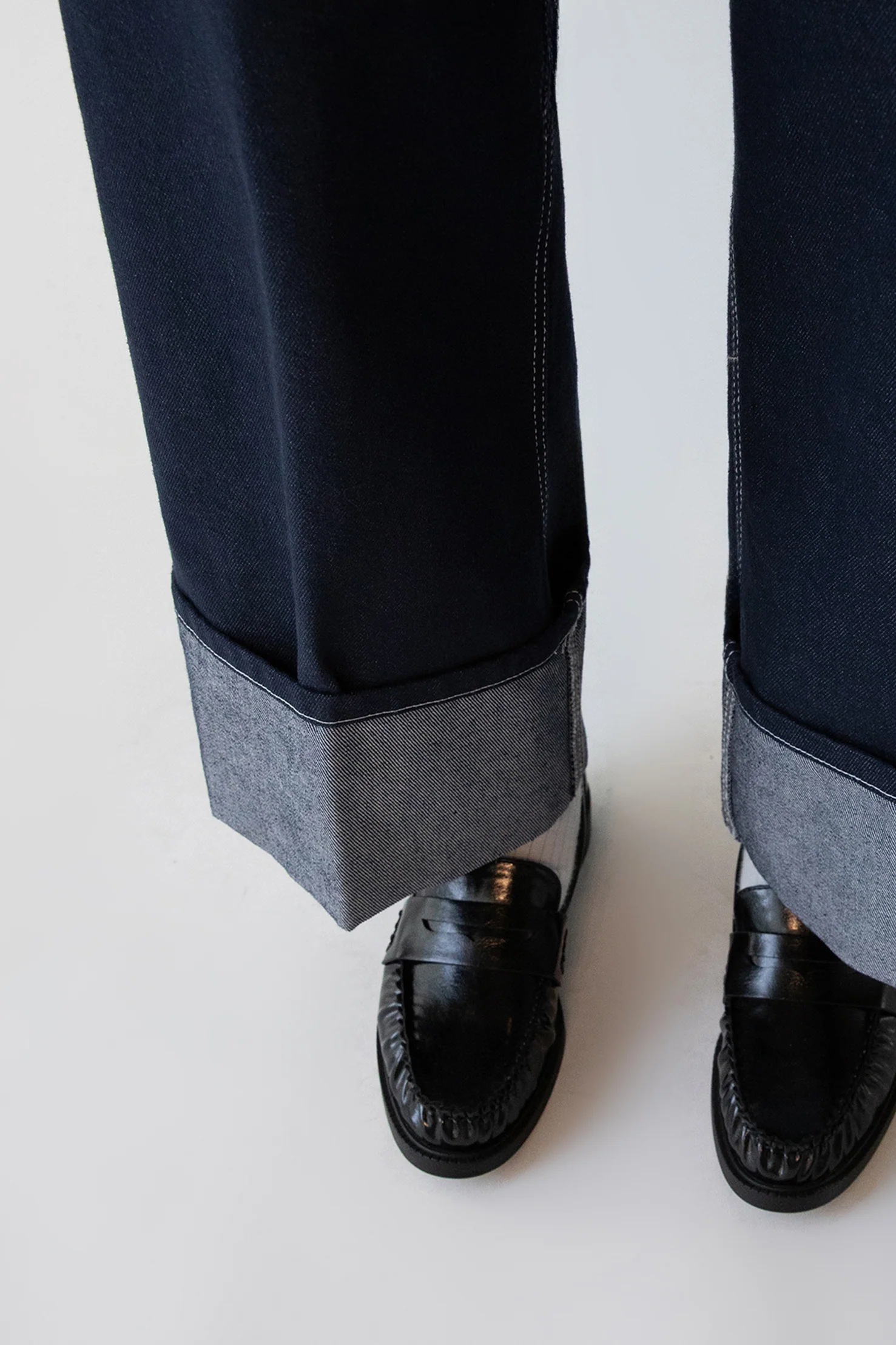 DARK BLUE HIGH-RISE CUFFED JEAN - Image 5