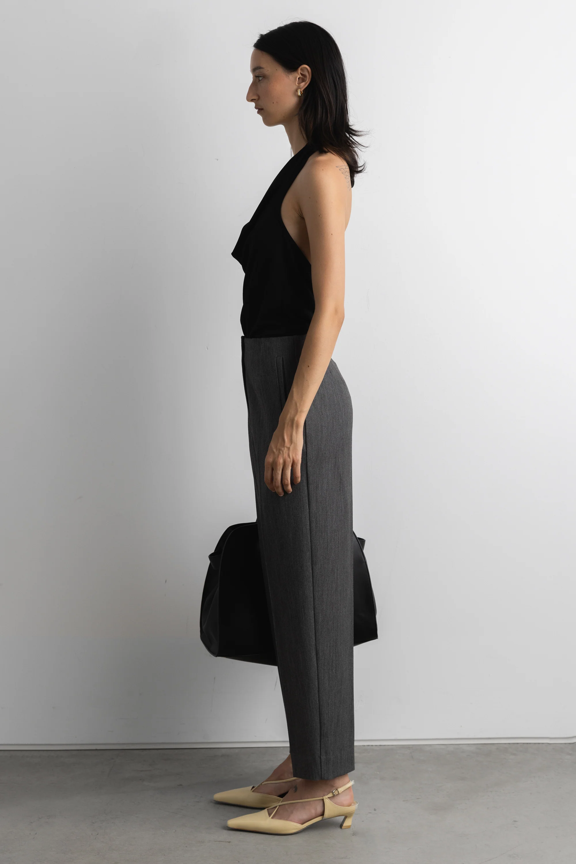 HIGH-RISE WAIST TAPERED TROUSER - Image 3