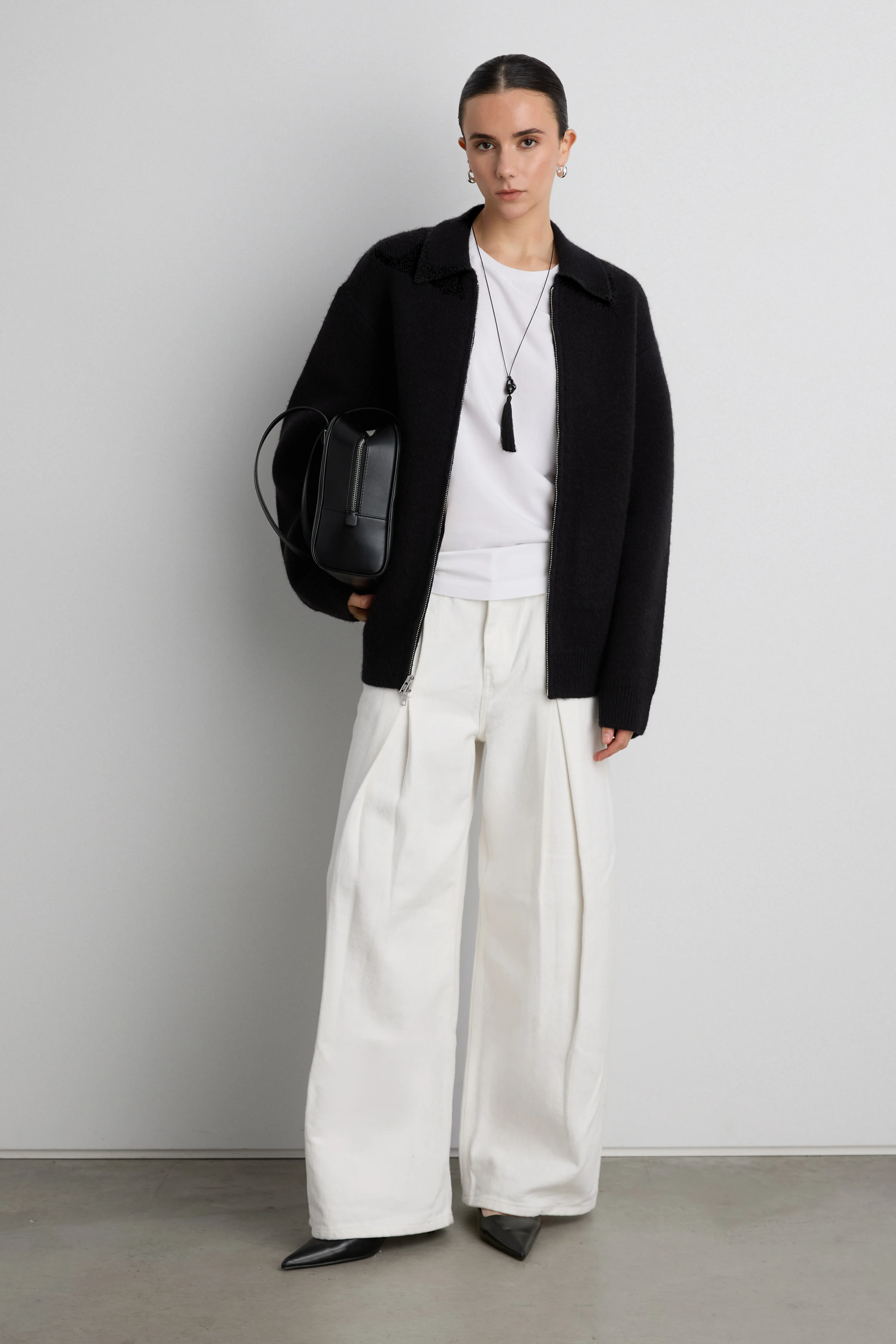 KNIT COLLARED ZIP-UP CARDIGAN