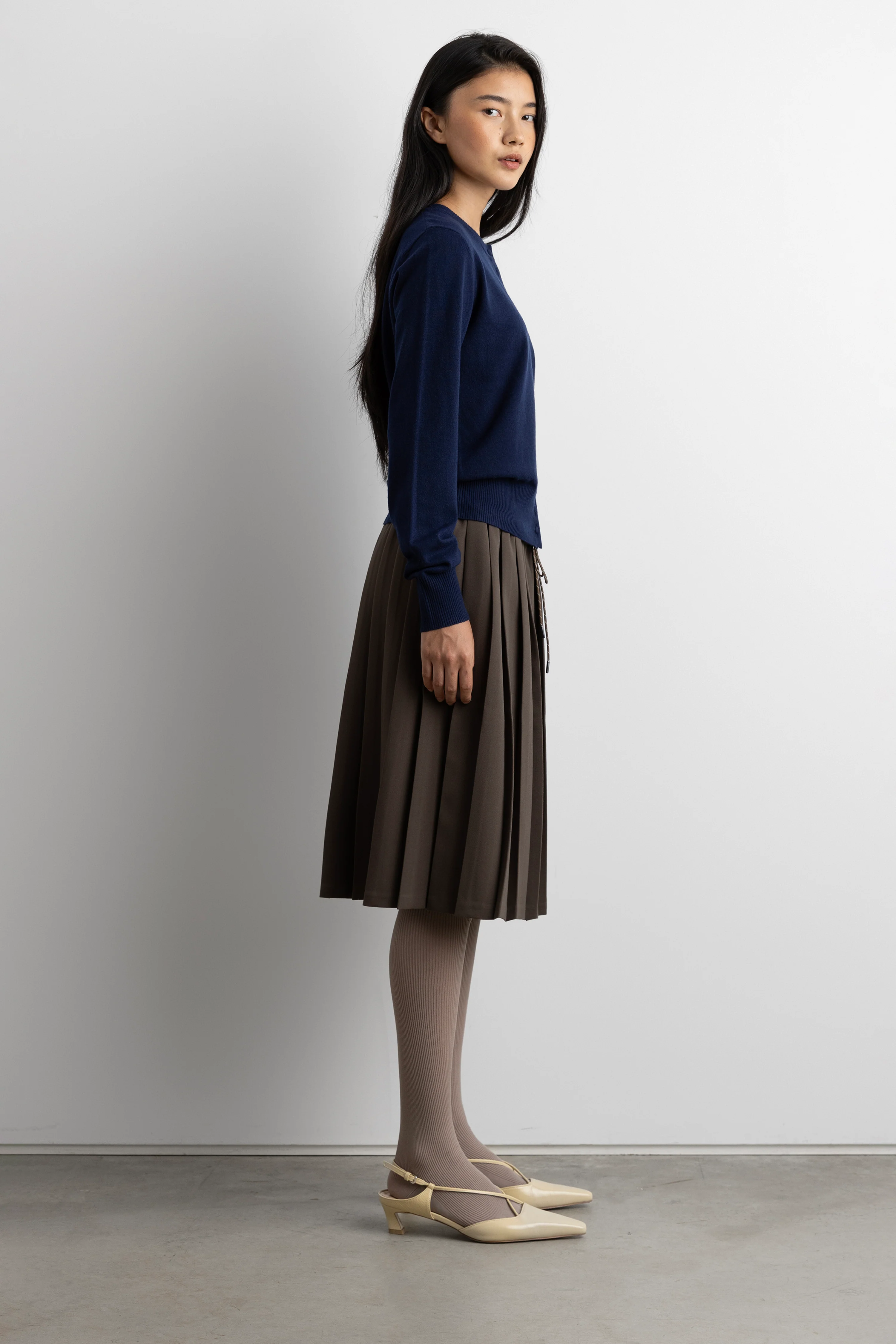 KNIT COVERED BUTTON FRONT CARDIGAN - Image 3
