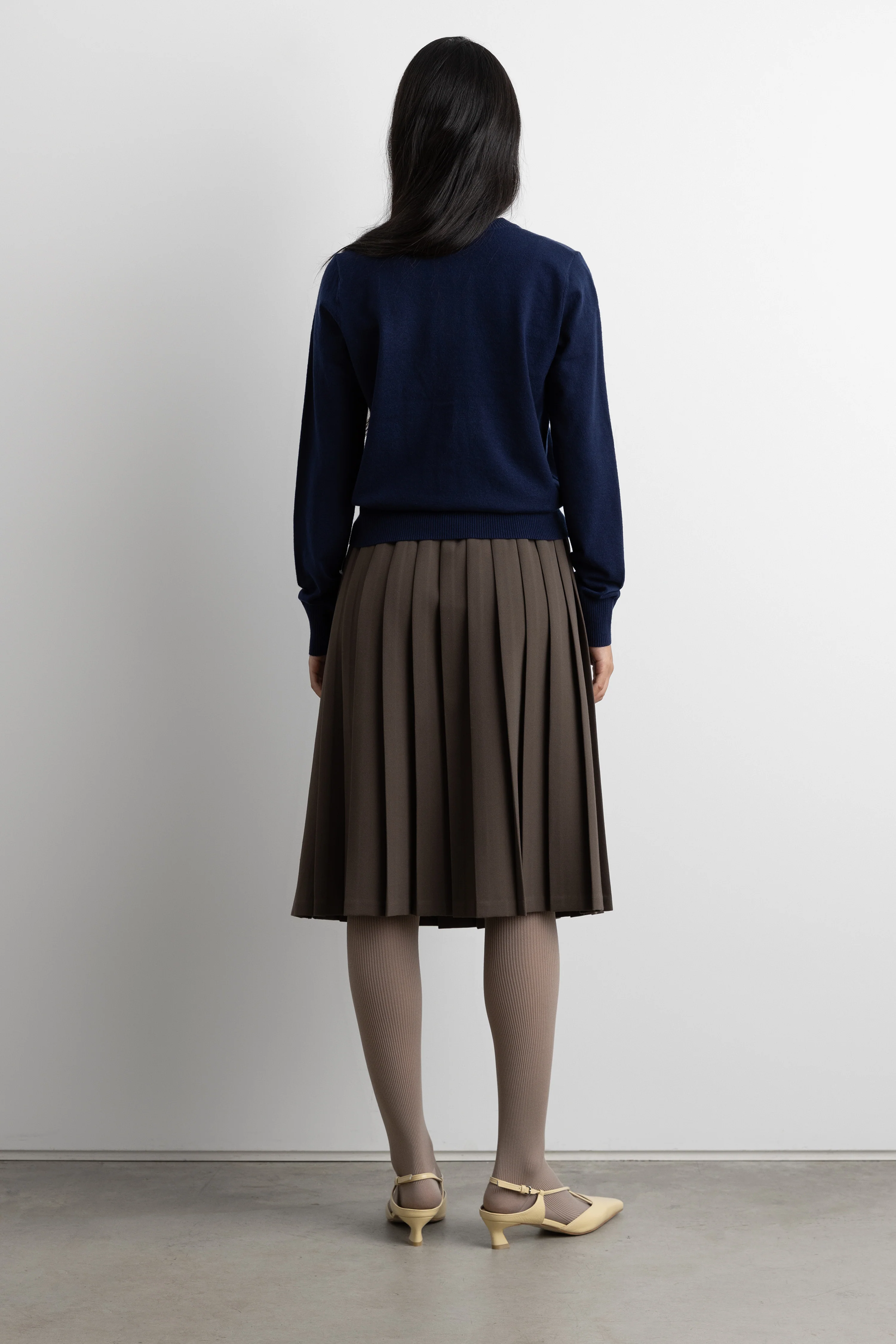 KNIT COVERED BUTTON FRONT CARDIGAN - Image 4