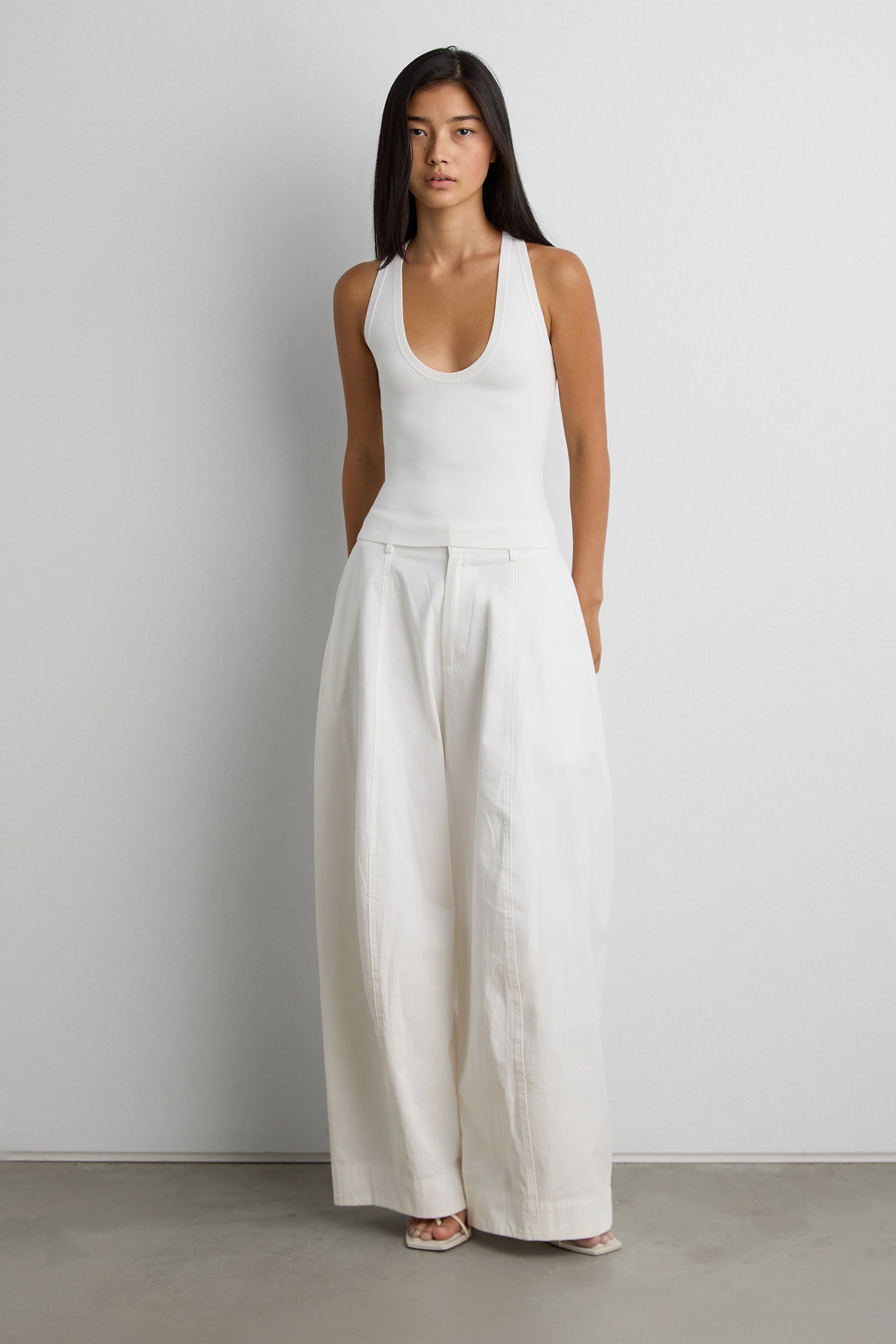 KNIT FORM RACERBACK TANK TOP - Image 4