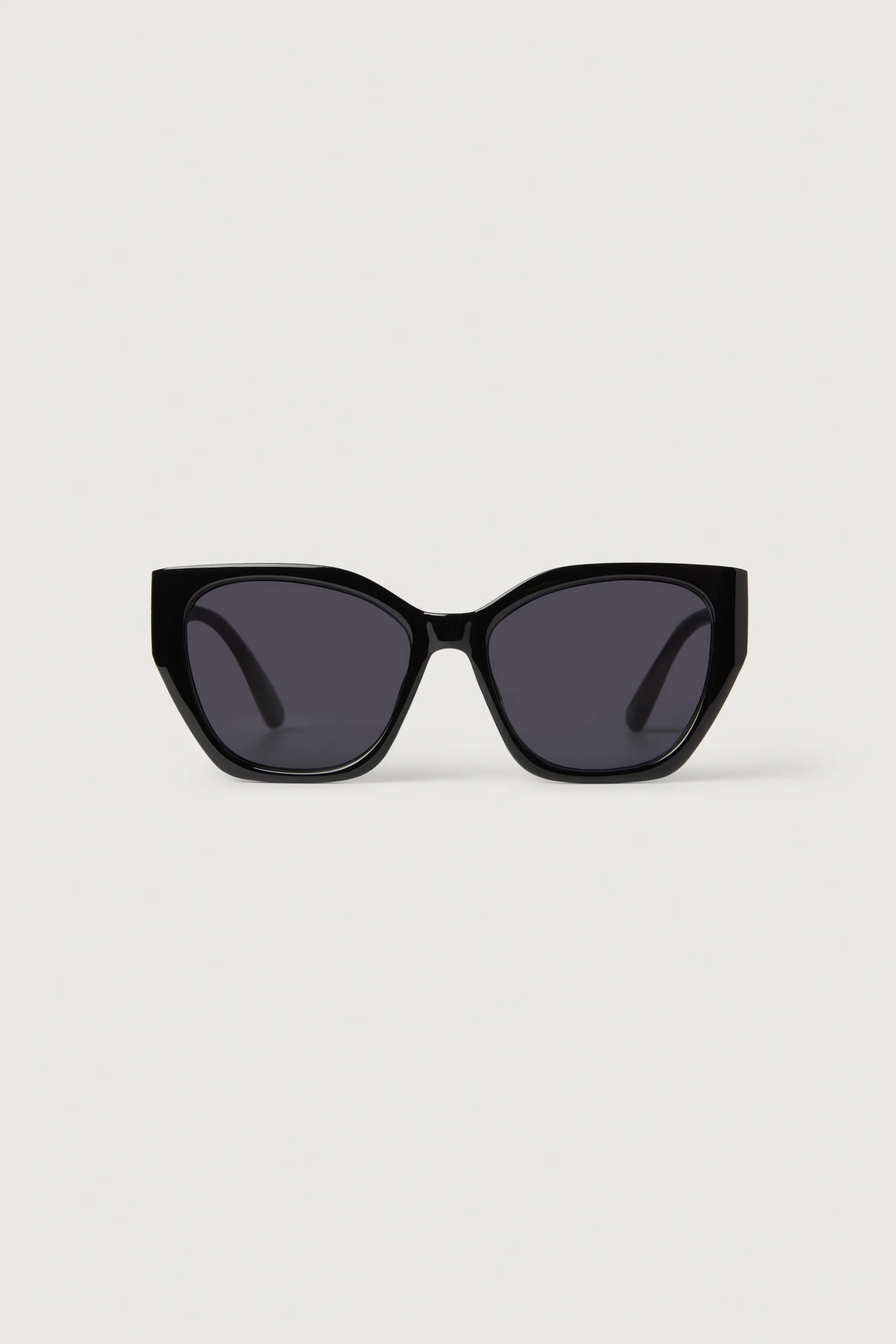 LARGE CAT EYE SUNGLASSES