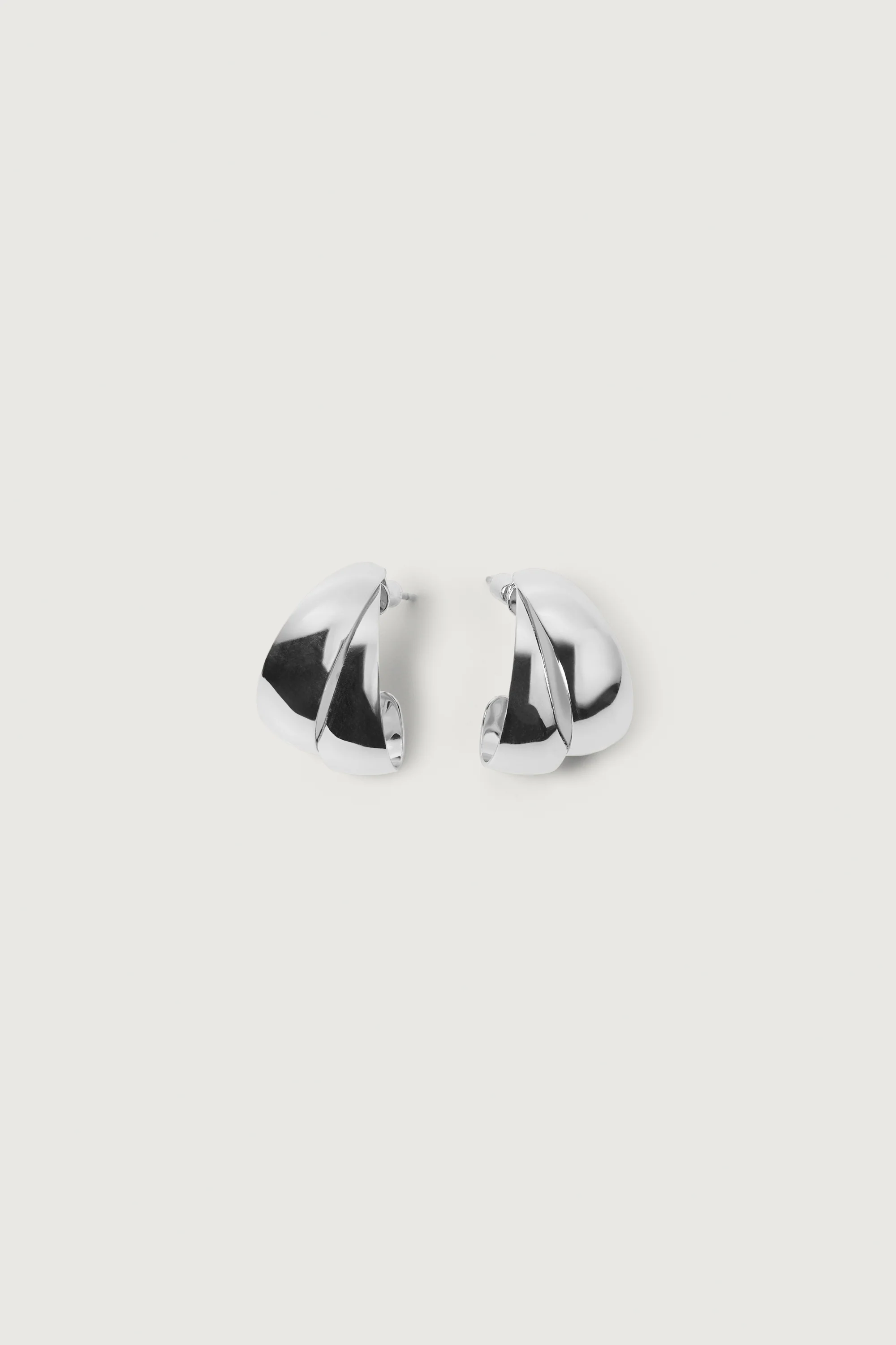 LAYERED CURVE EARRINGS