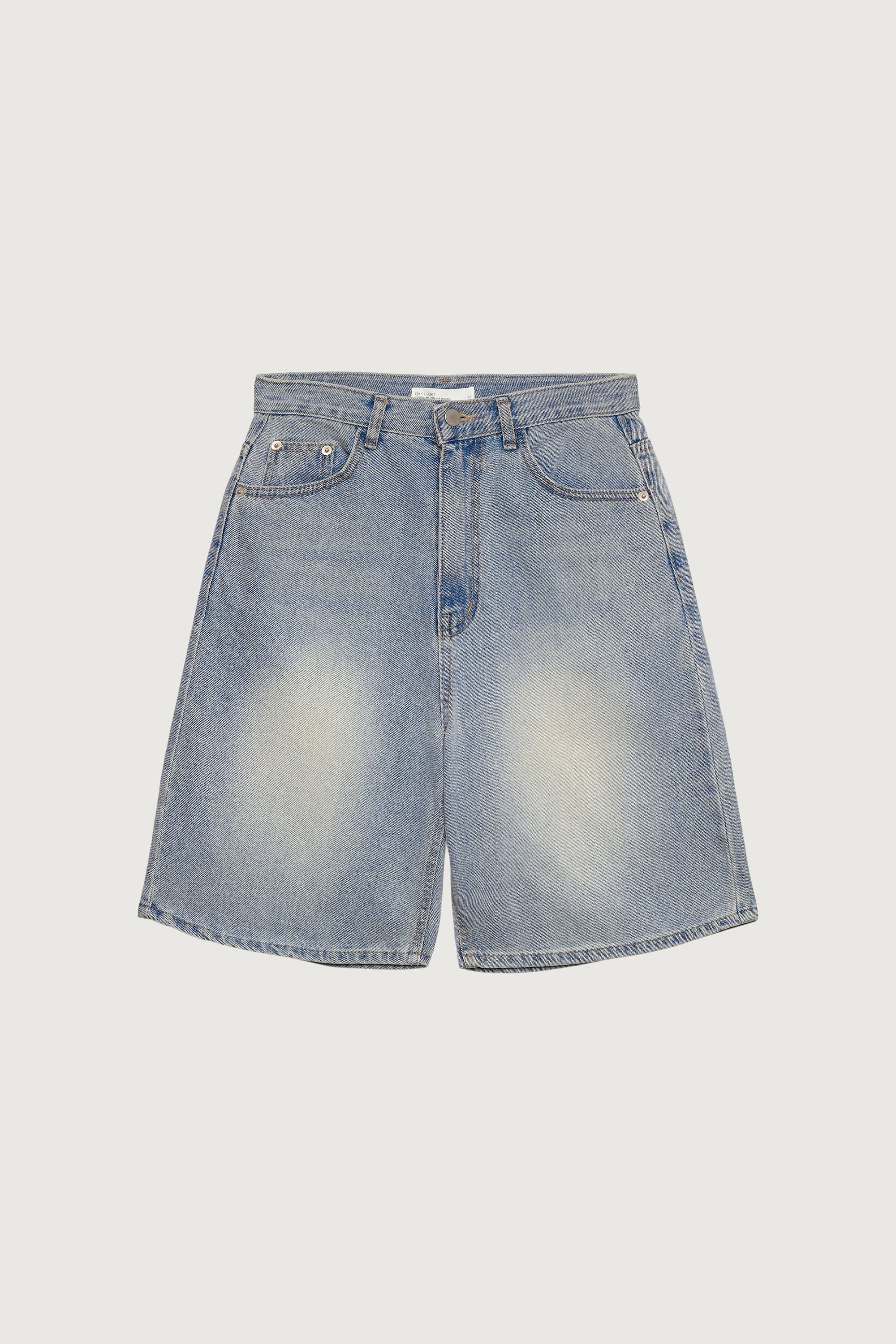 LIGHT WASH MID-RISE DENIM JORT - Image 4