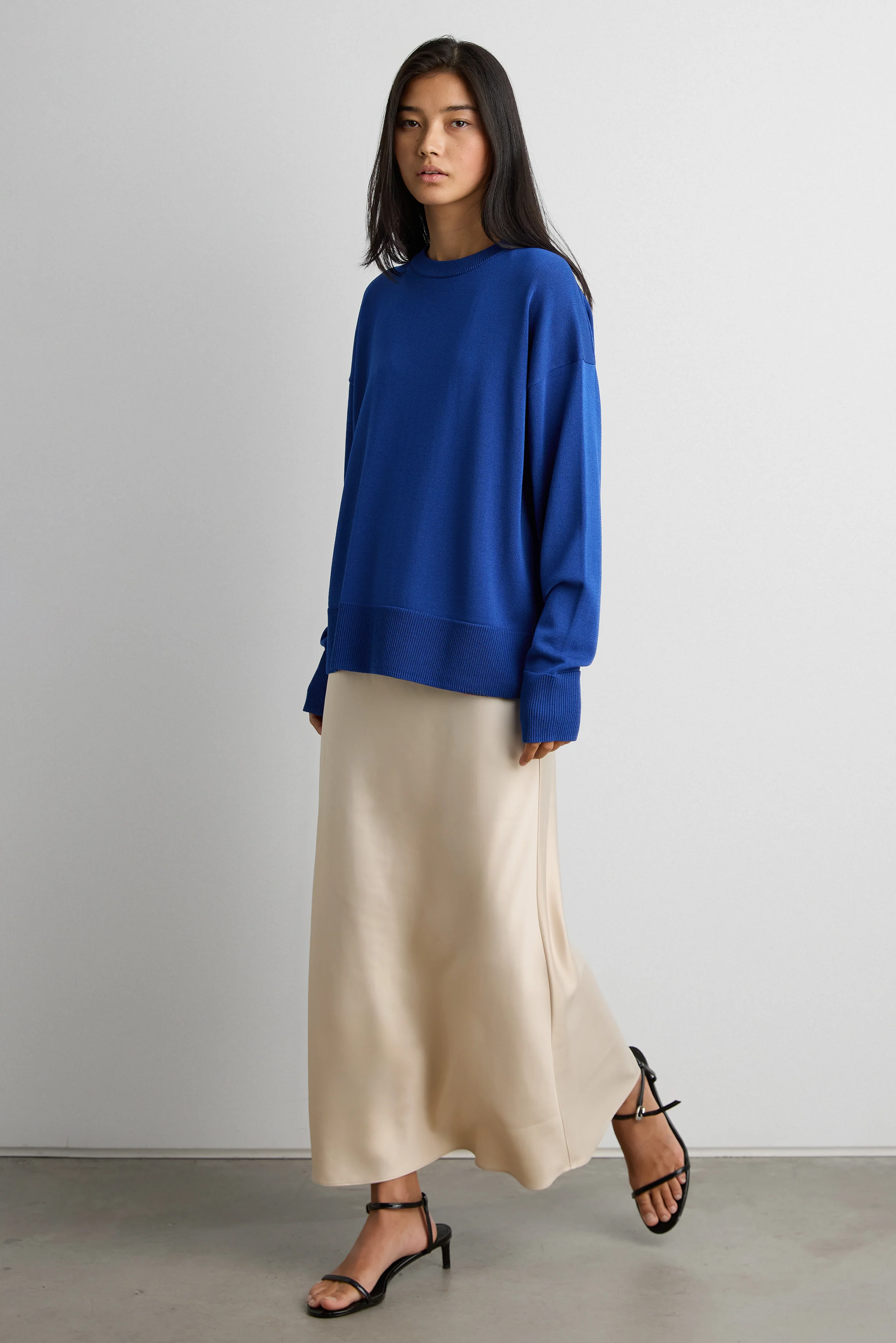 LIGHTWEIGHT CREWNECK SWEATER - Image 2