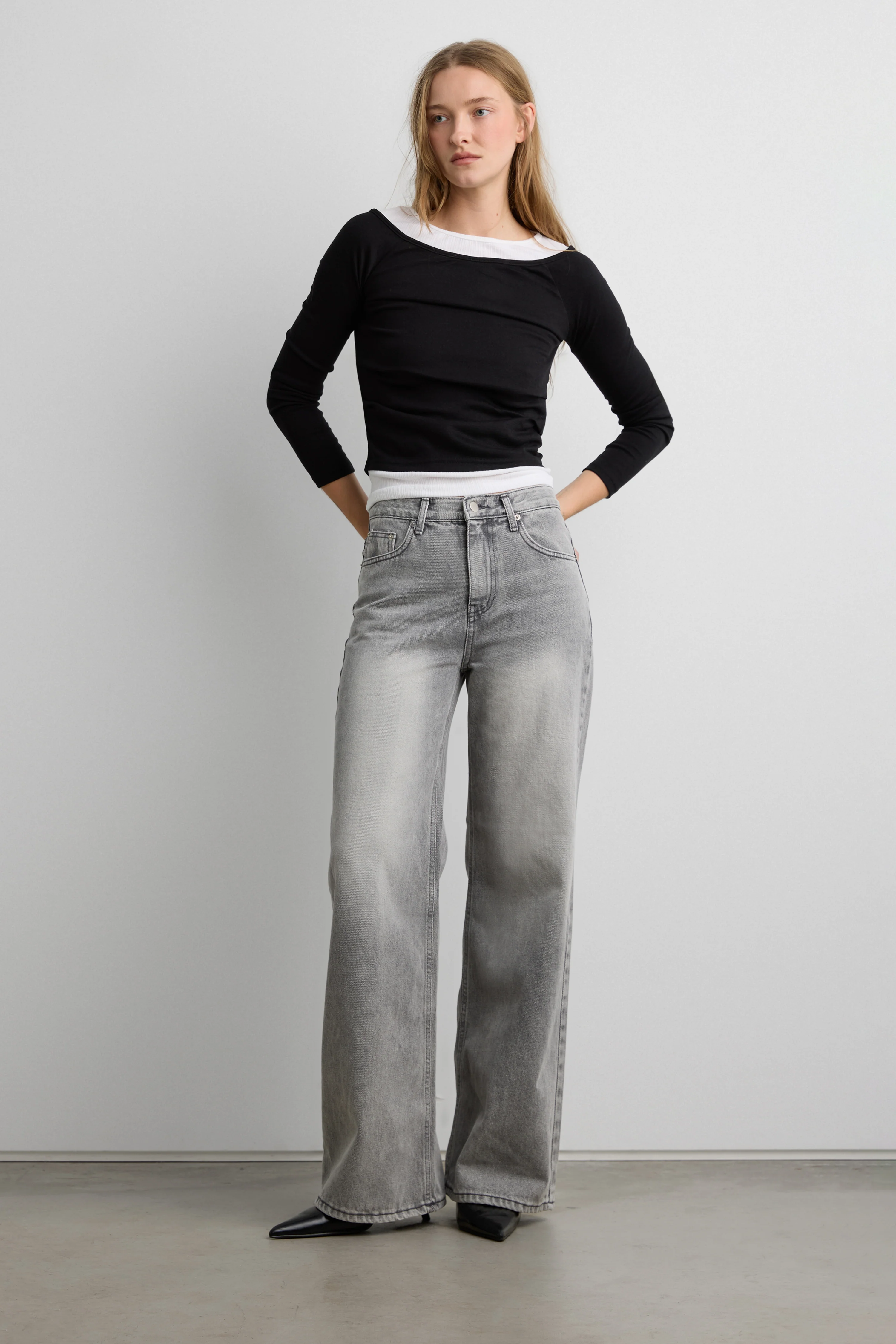 LAYERED BOAT NECK TOP - Image 4