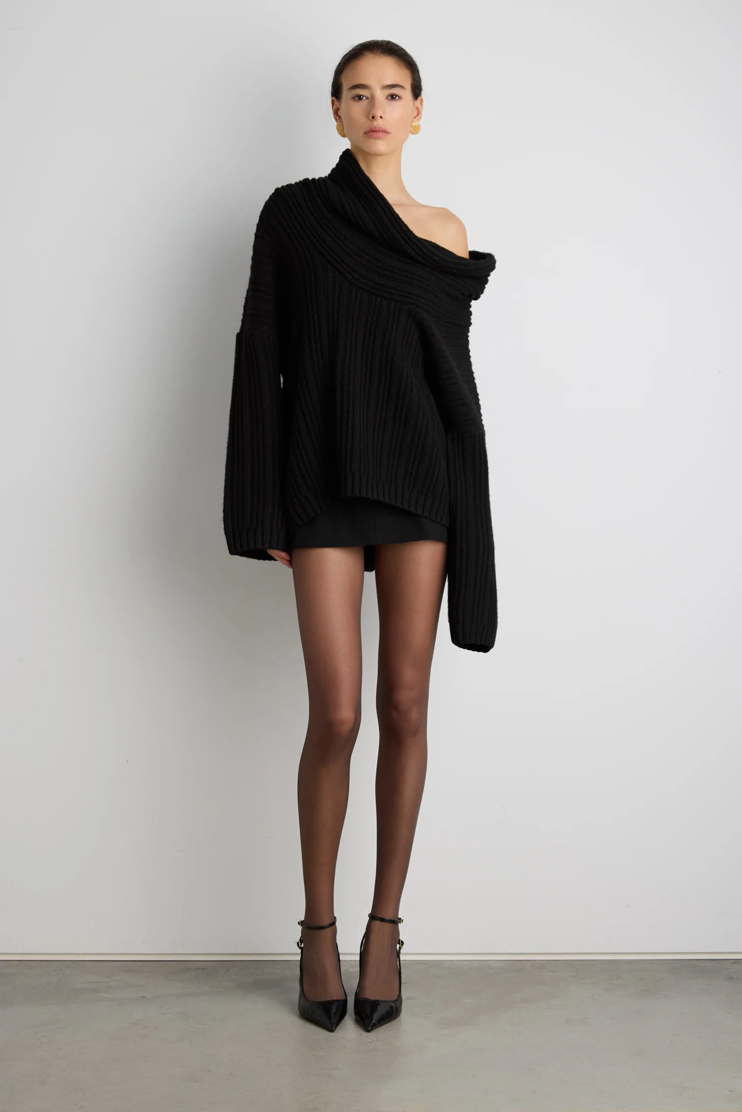 OVERSIZED SLOUCHY OFF THE SHOULDER SWEATER - Image 10
