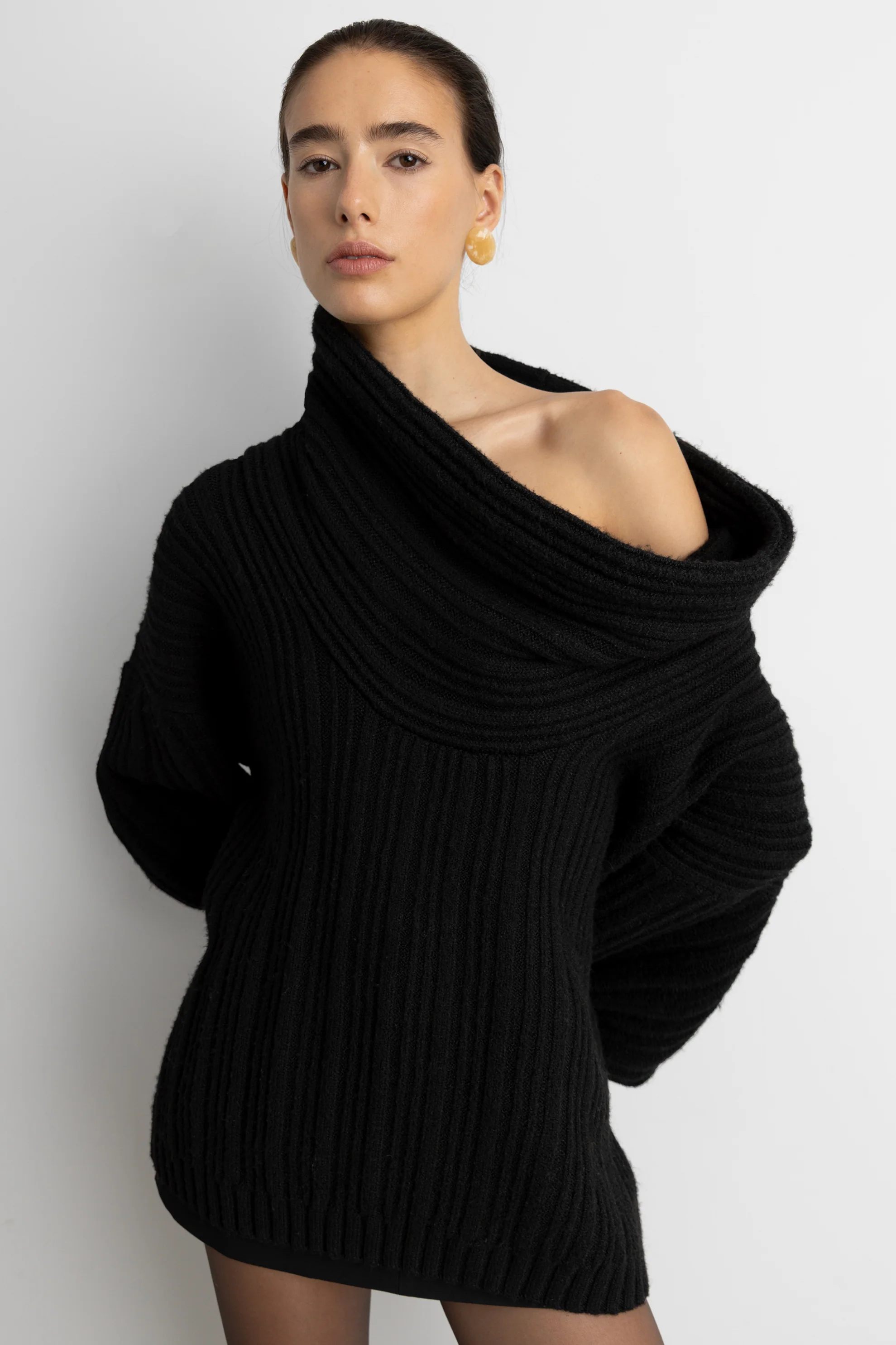 OVERSIZED SLOUCHY OFF THE SHOULDER SWEATER - Image 11