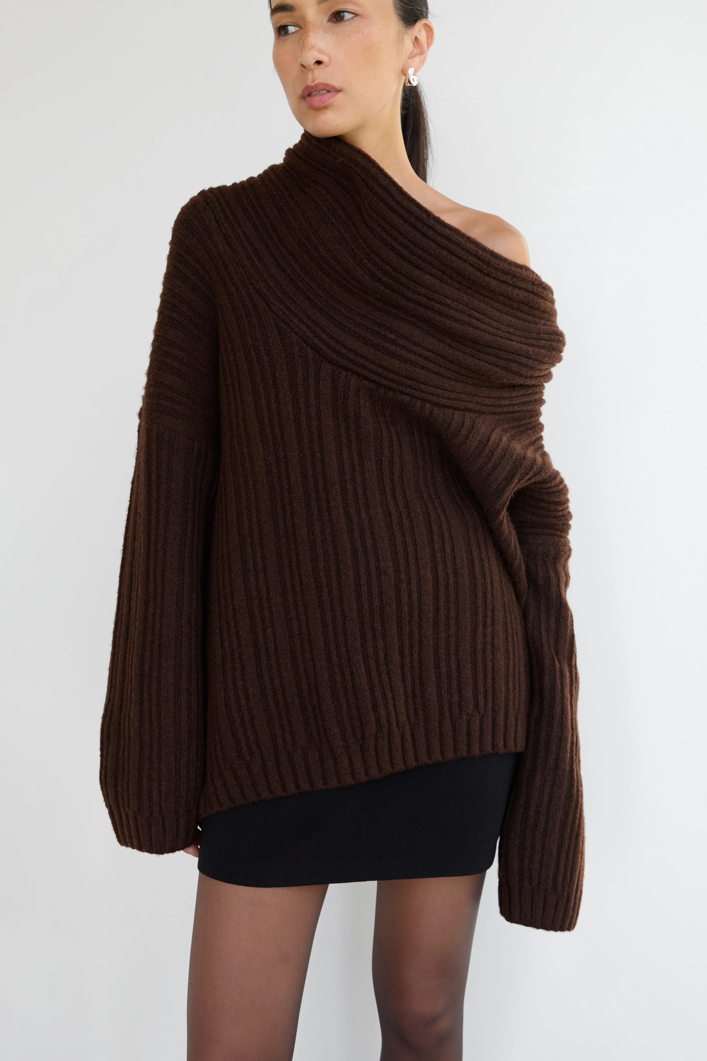 OVERSIZED SLOUCHY OFF THE SHOULDER SWEATER - Image 4