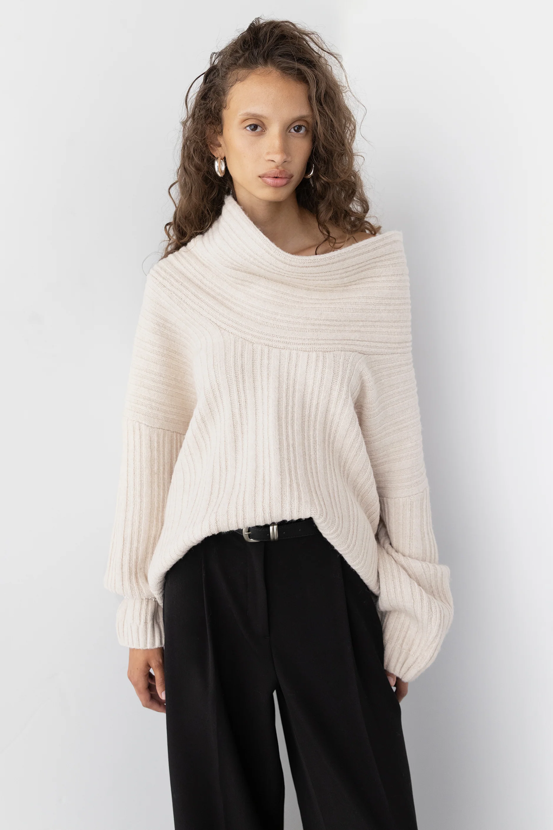 OVERSIZED SLOUCHY OFF THE SHOULDER SWEATER - Image 7