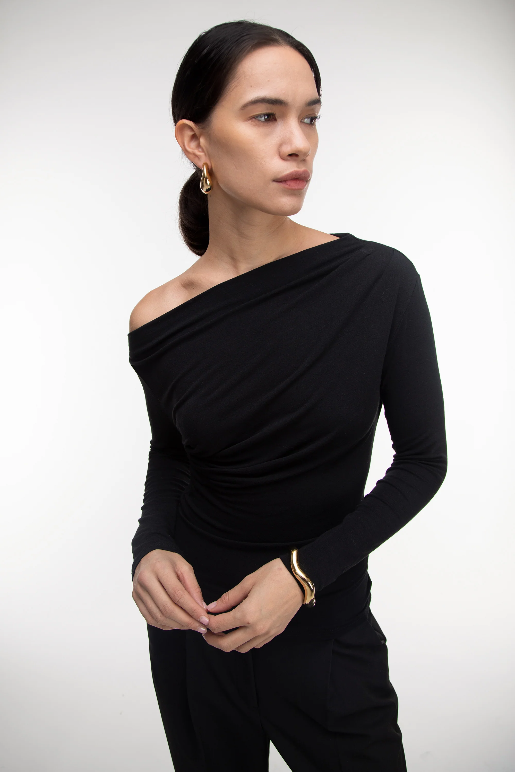 GATHERED OFF SHOULDER TOP