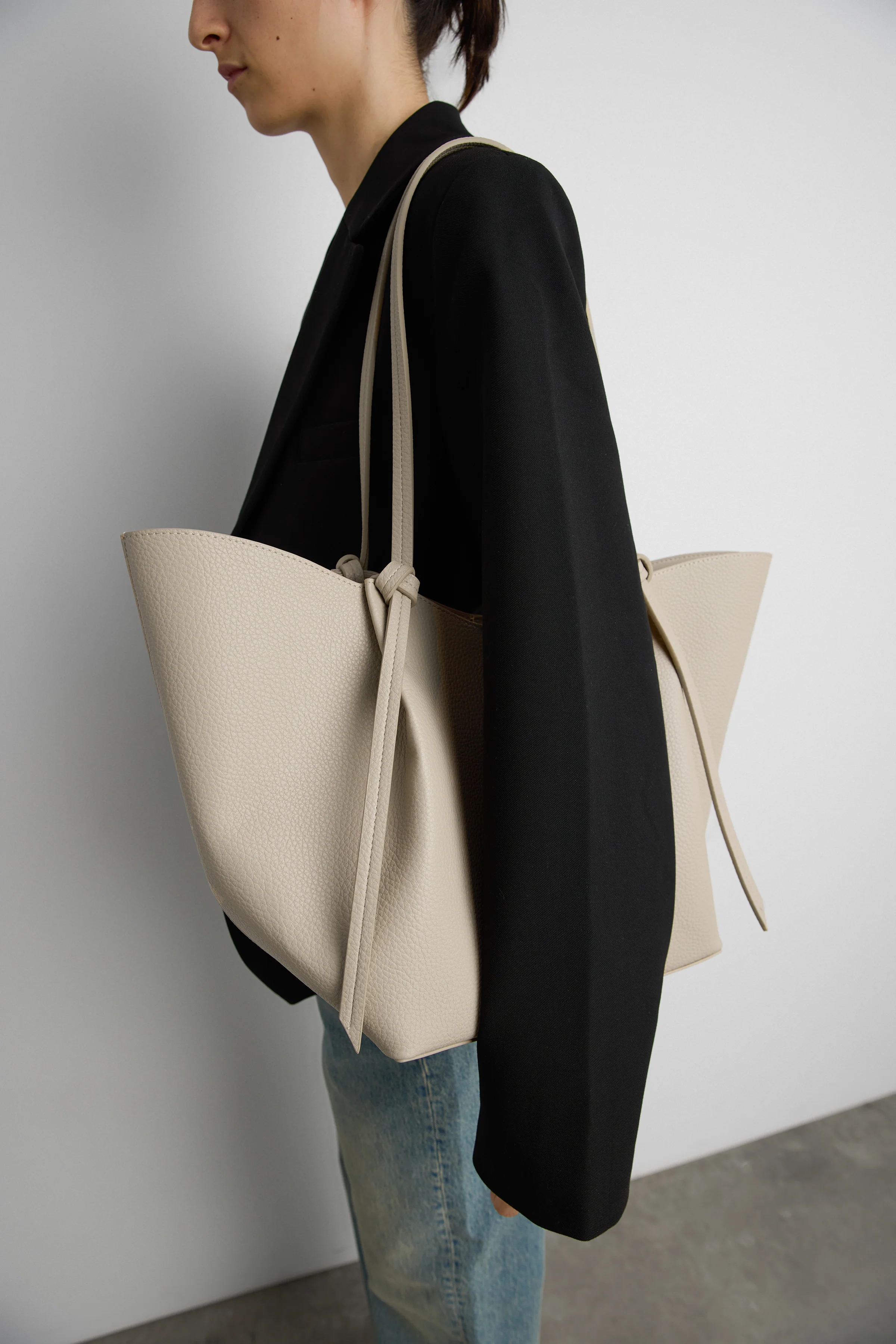 MARLOWE TOTE BAG - Image 2