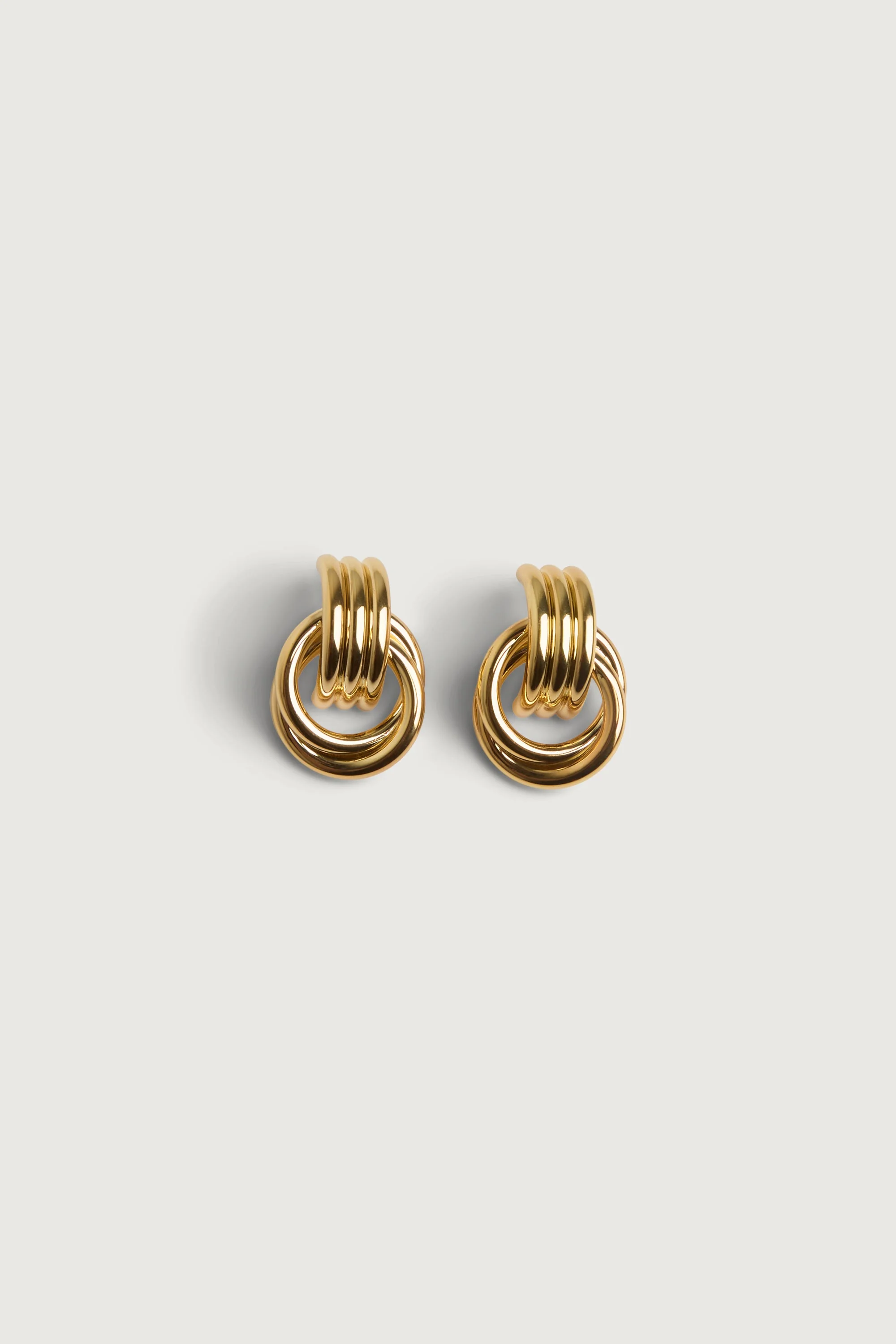 MEDIUM KNOTTED EARRINGS - Image 2
